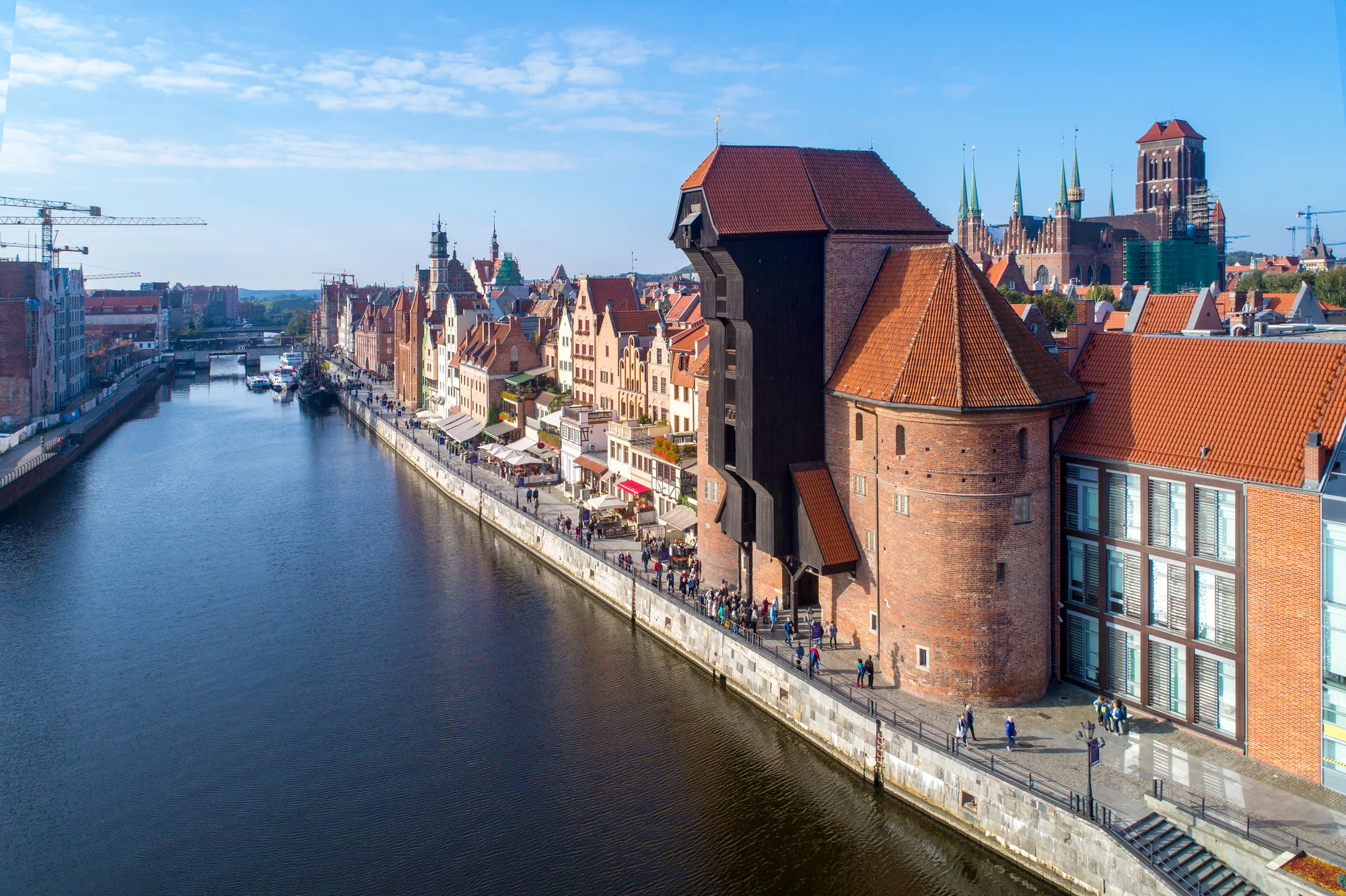 Až 15 dní v moderním hotelu v Gdaňsku: polopenze a relax v saunách