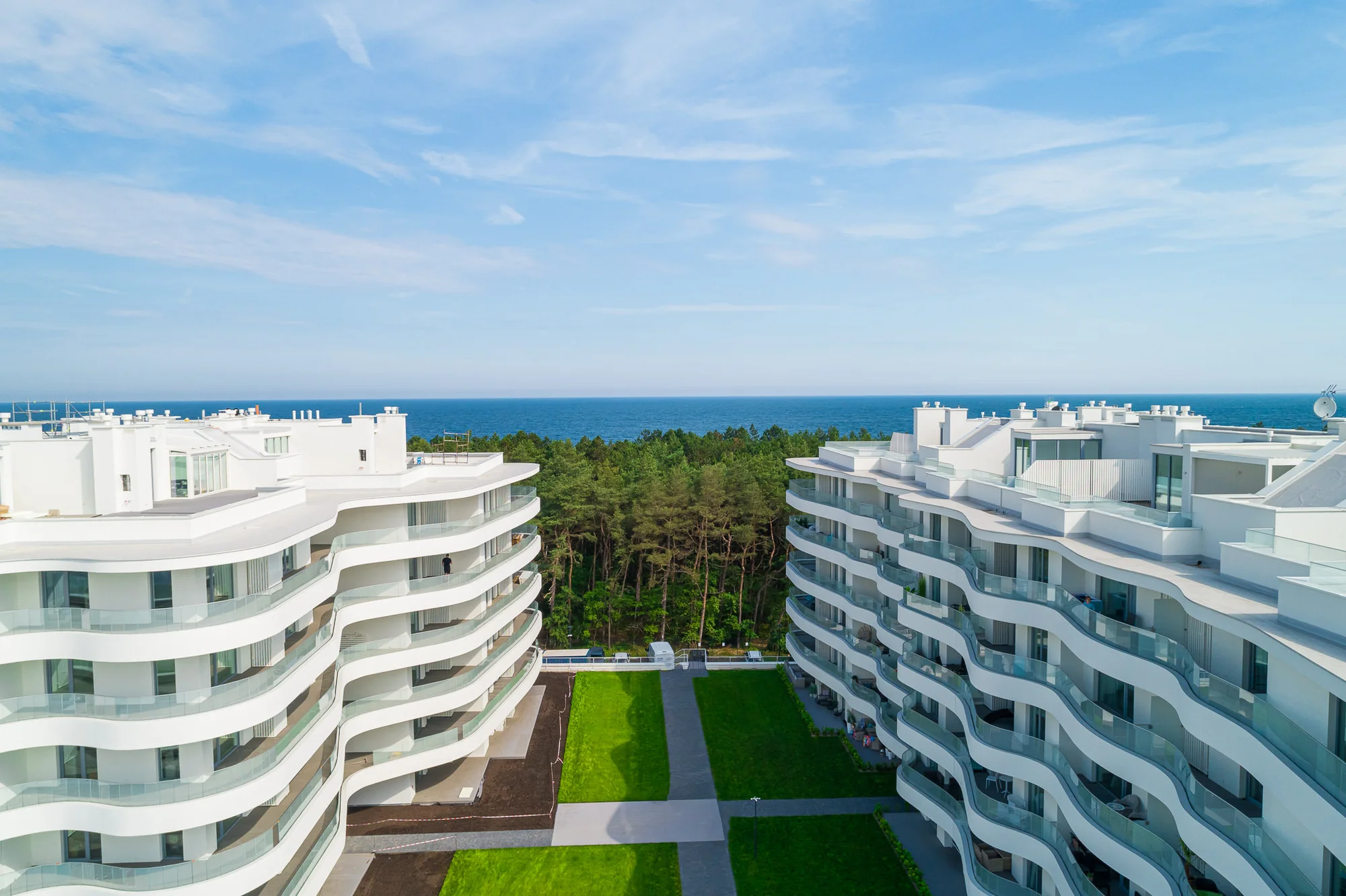 Nové krásné apartmány u Baltského moře až pro 4 osoby: mezi mořem a jezerem, v létě bazén