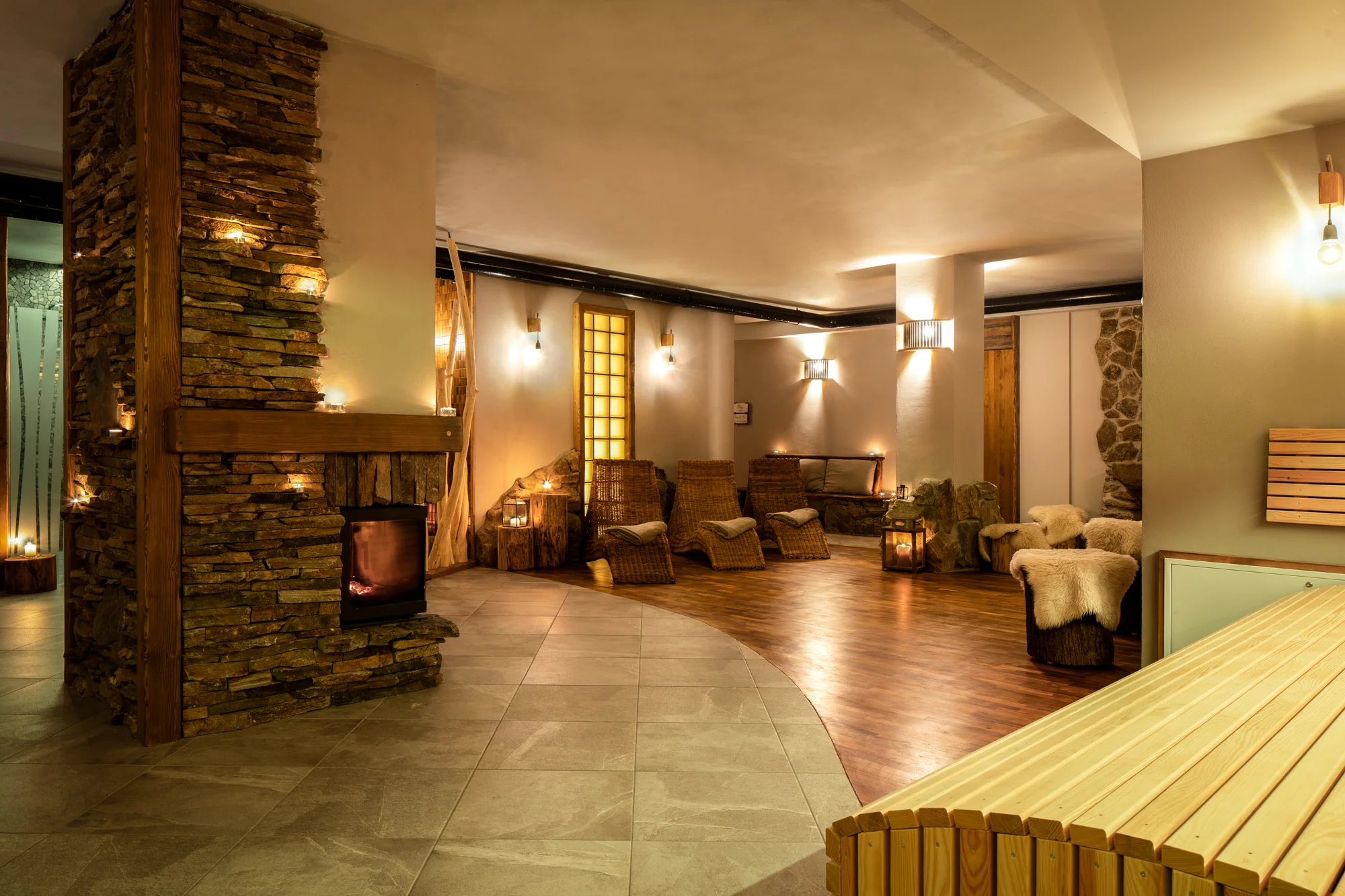 Relax v Krkonoších: pobyt se snídaní, wellness i romantickou večeří