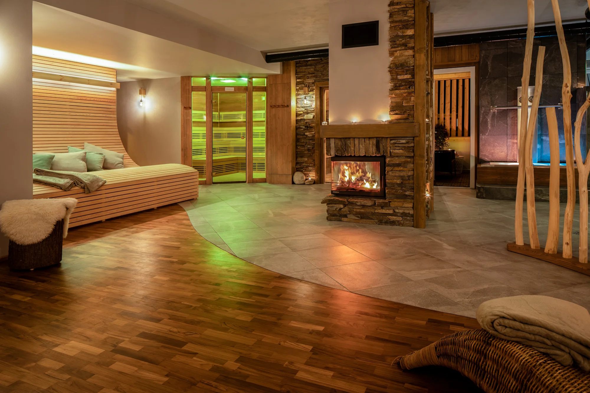Relax v Krkonoších: pobyt se snídaní, wellness i romantickou večeří