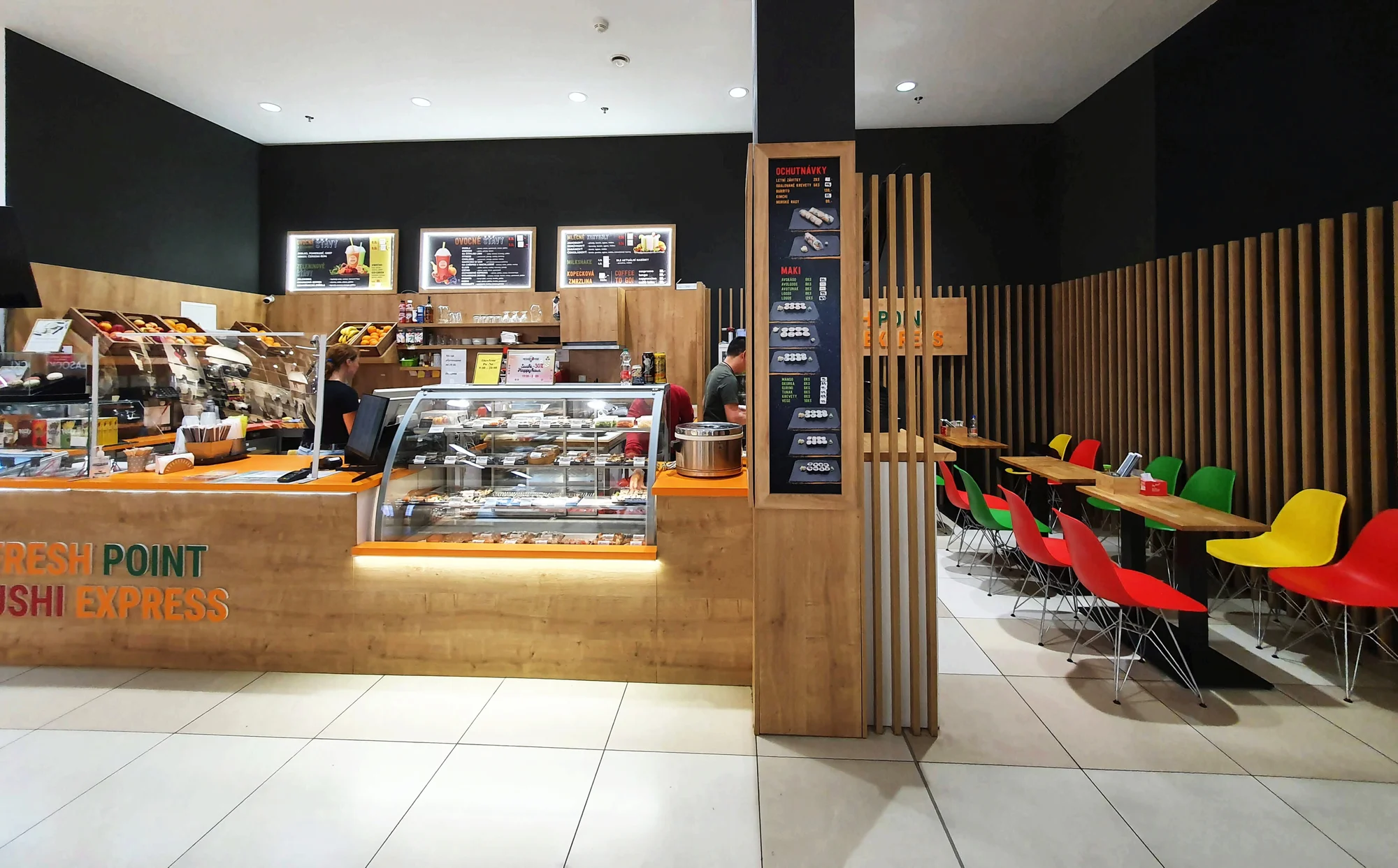 Sushi sety v bistru v brněnském OC Globus: 15 až 44 kousků, na místě či take away