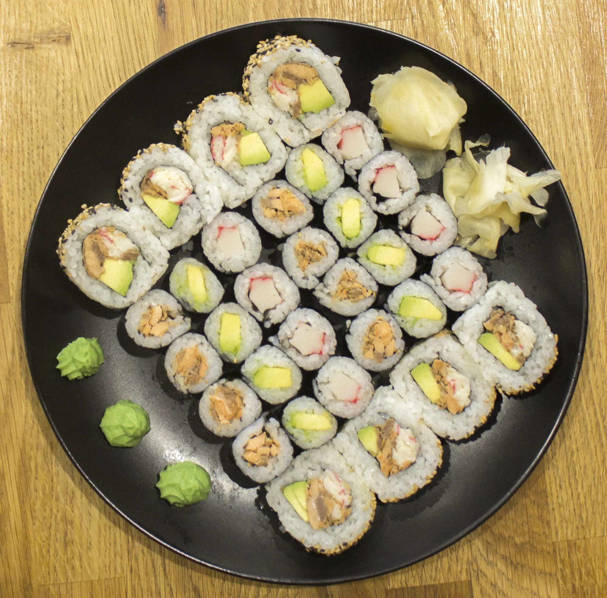 Sushi sety v bistru v brněnském OC Globus: 15 až 44 kousků, na místě či take away