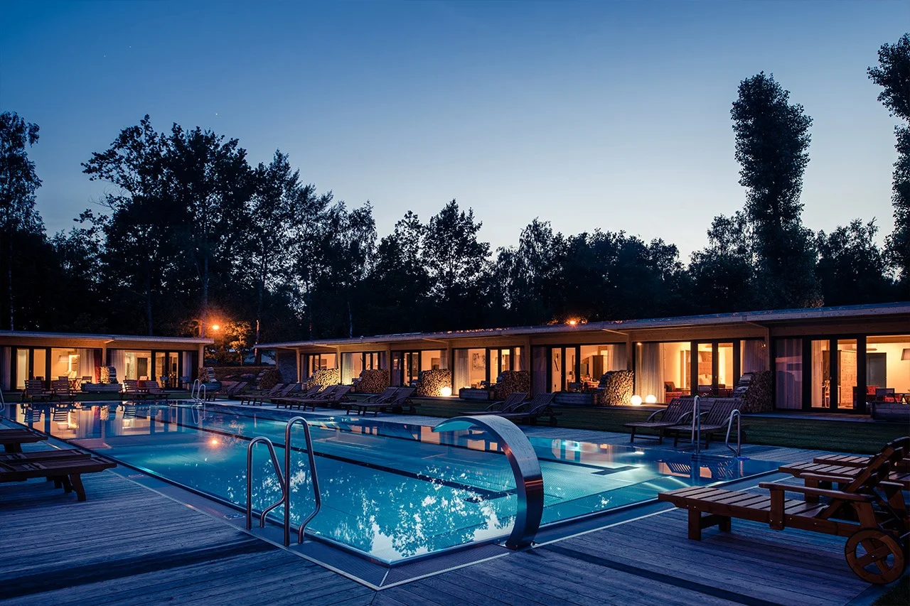 Luxusní přírodní resort: tyrolská sauna, skvělé snídaně, možnost chaletu s vířivkou