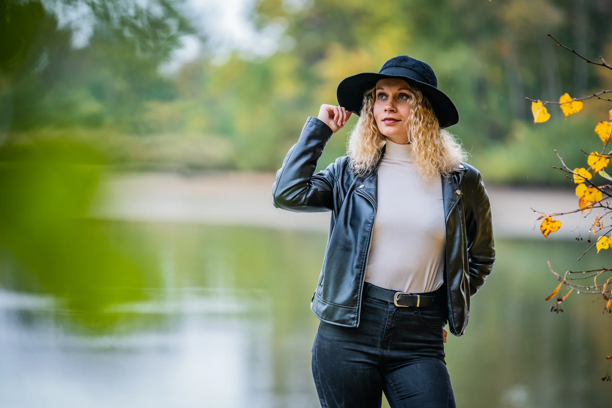 Až hodina venkovního focení na Praze 9 a okolí: zamilované páry, nastávající maminky, rodiny i portréty
