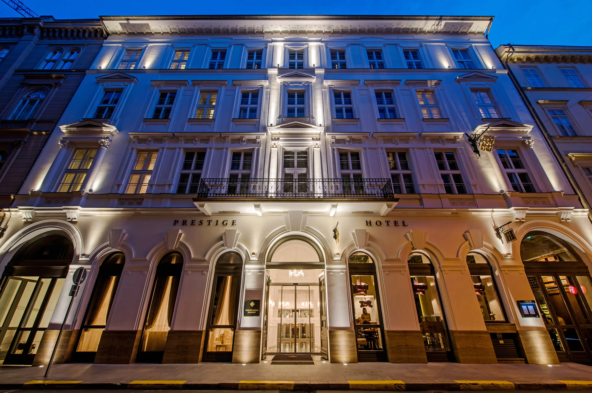 Luxusní hotel v centru Budapešti: snídaně a neomezený vstup do wellness
