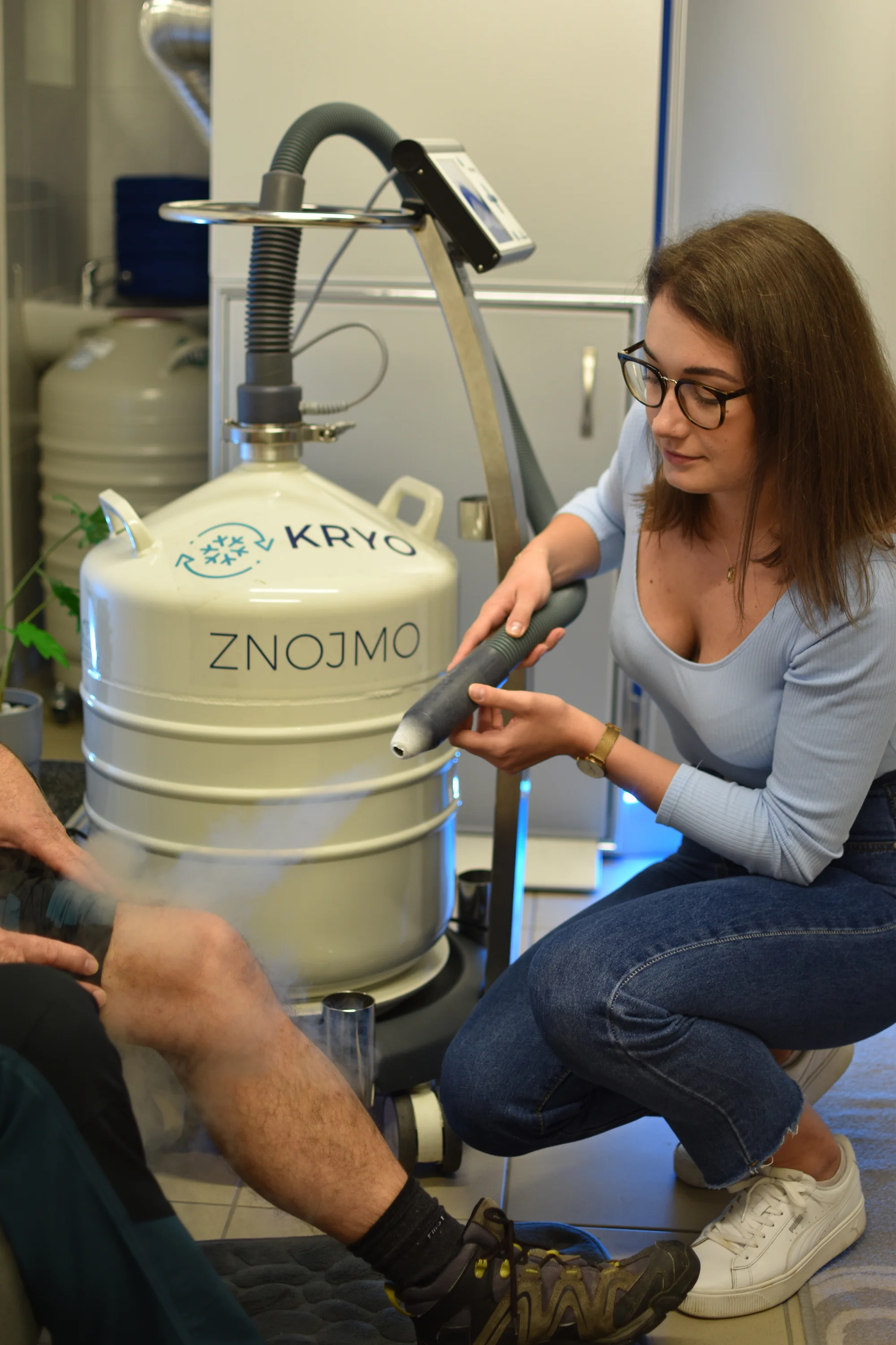 Zlepšení fyzické i psychické kondice kryoterapií: lokální i celotělová, kryolifting obličeje