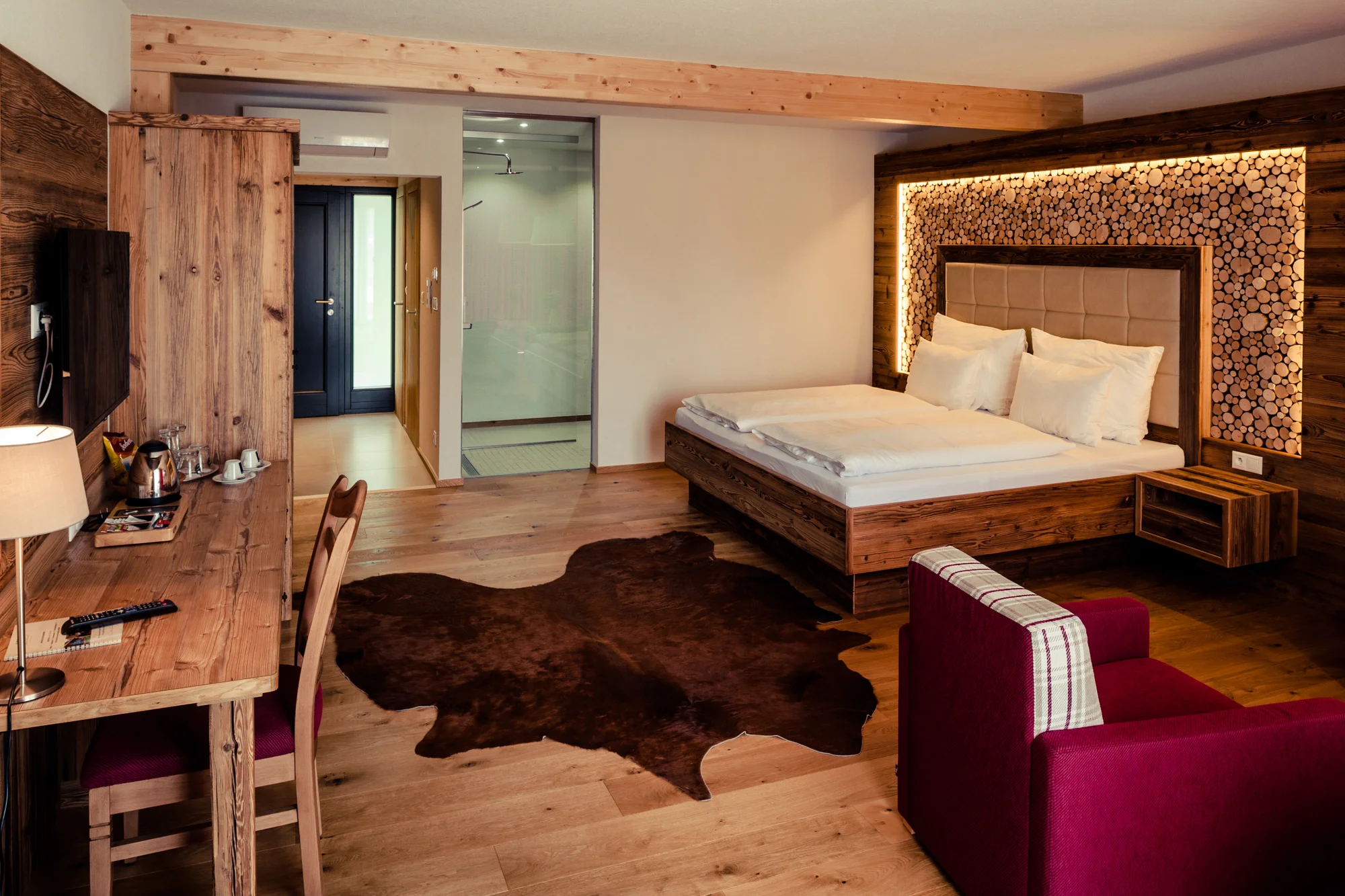 Luxusní přírodní resort: tyrolská sauna, skvělé snídaně, možnost chaletu s vířivkou