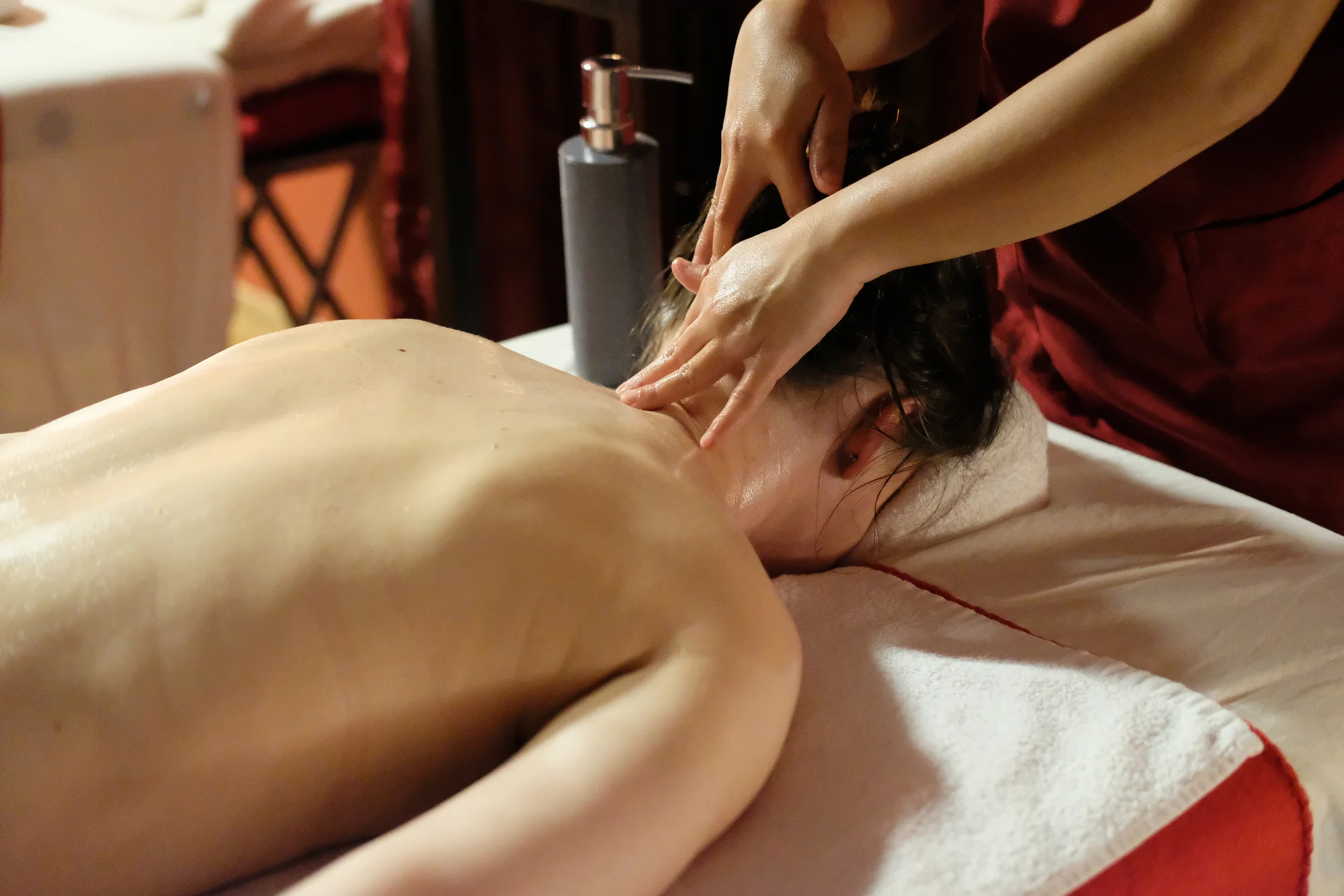 Celotělová masáž ve Flexible SPA: Bali či aromatická olejová pro 1 i 2 osoby