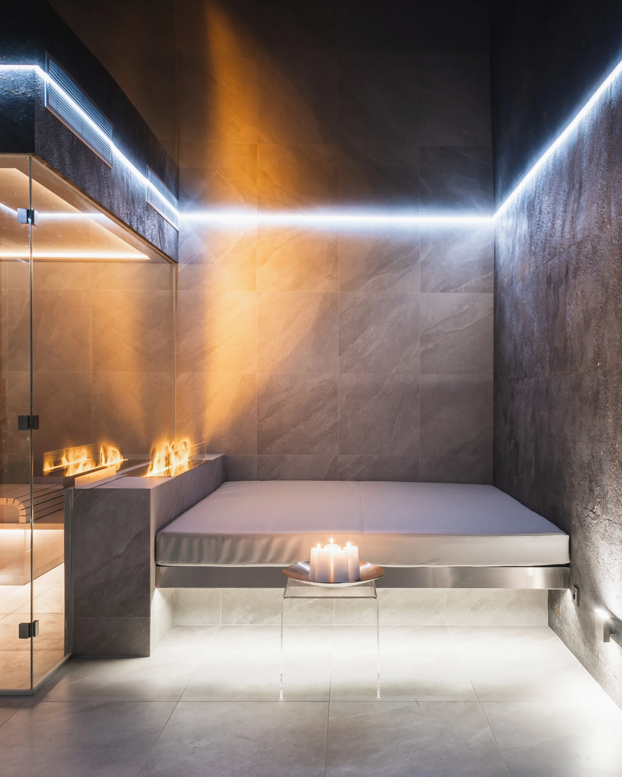 Elegantní privátní wellness pro dva na 2-3 hodiny: vířivka, sauna i lahev prosecca