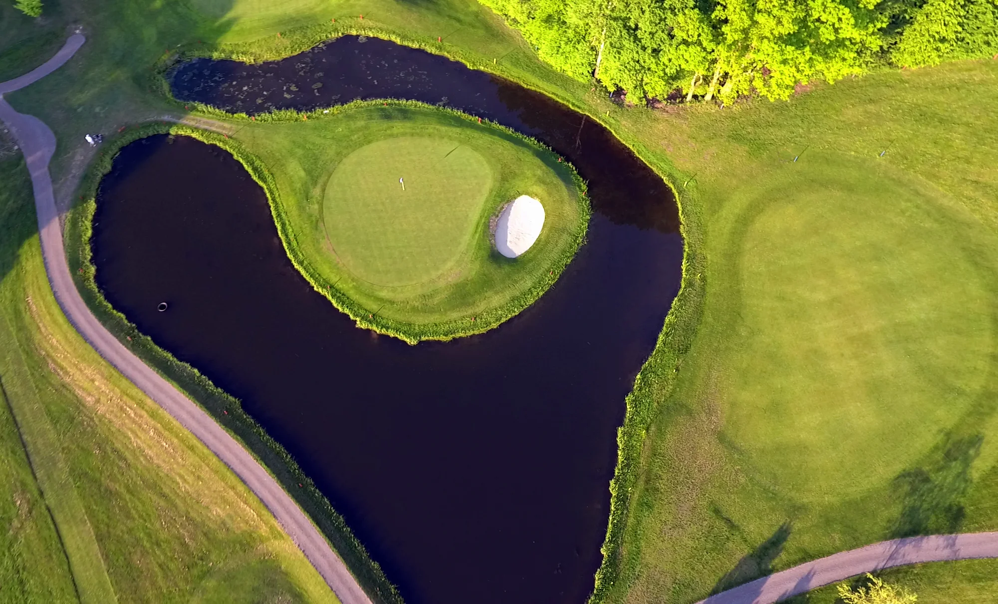 Nedělní golfová lekce s trenérem pro 1 nebo 2 osoby včetně půjčení vybavení