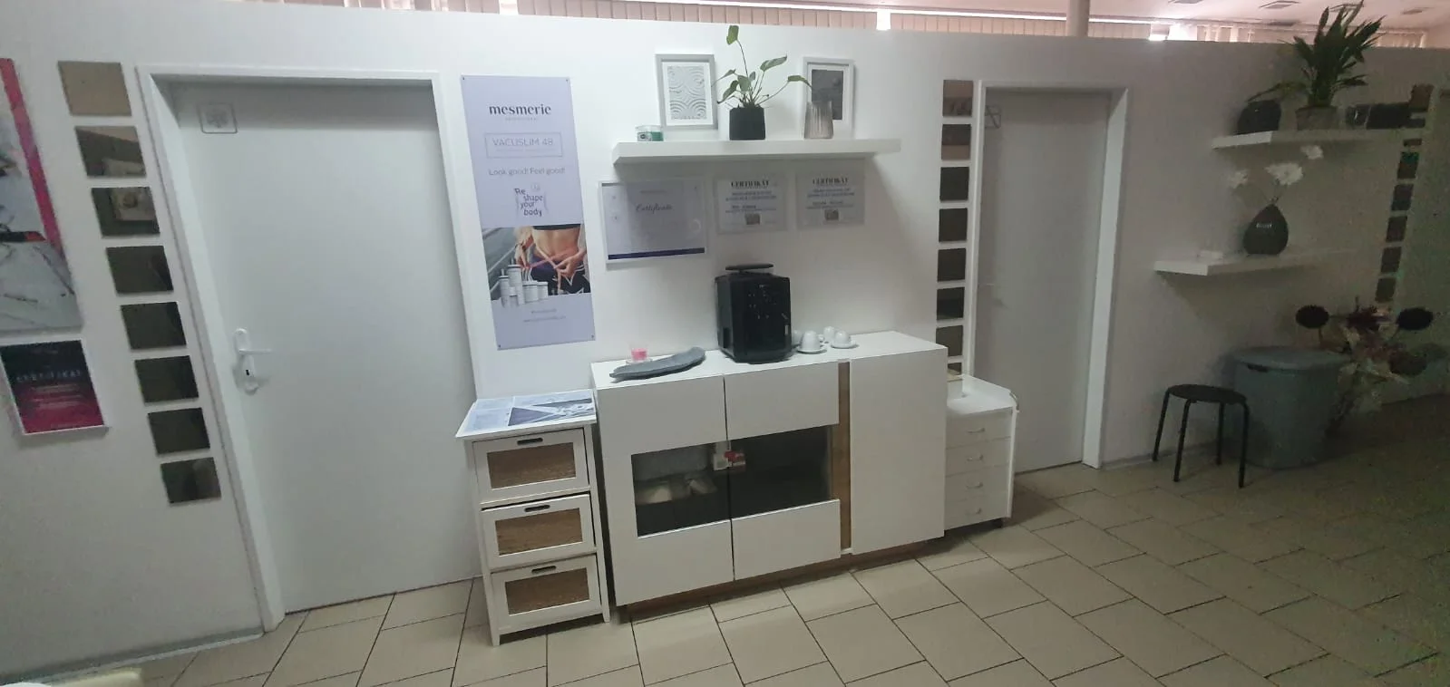 Spa pedikúra i s přístrojovou lymfodrenáží či modeláží gelových nehtů
