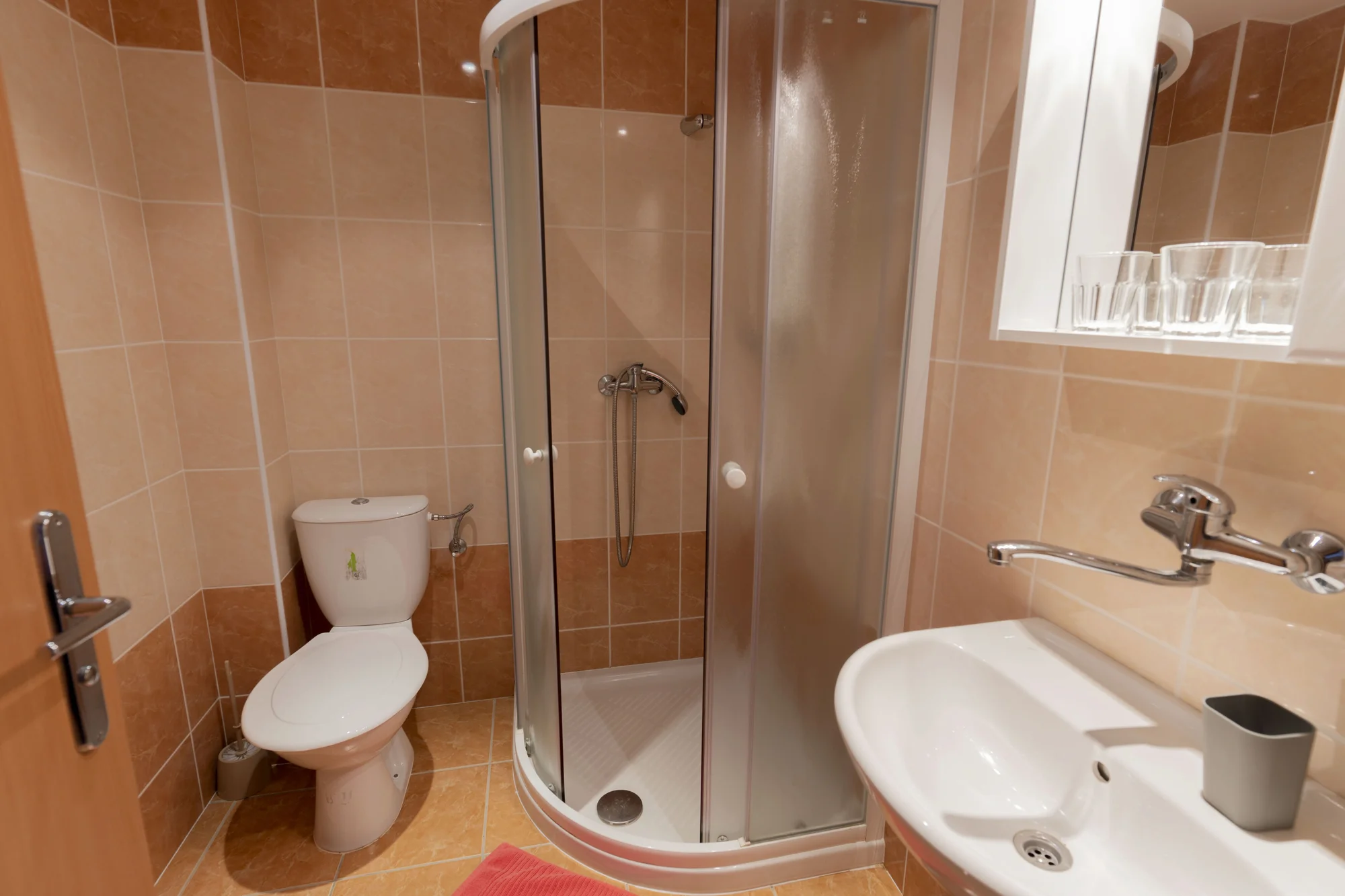 Pobyt u Nového Města na Moravě: moderní pokoj či chatka, jídlo i sauna