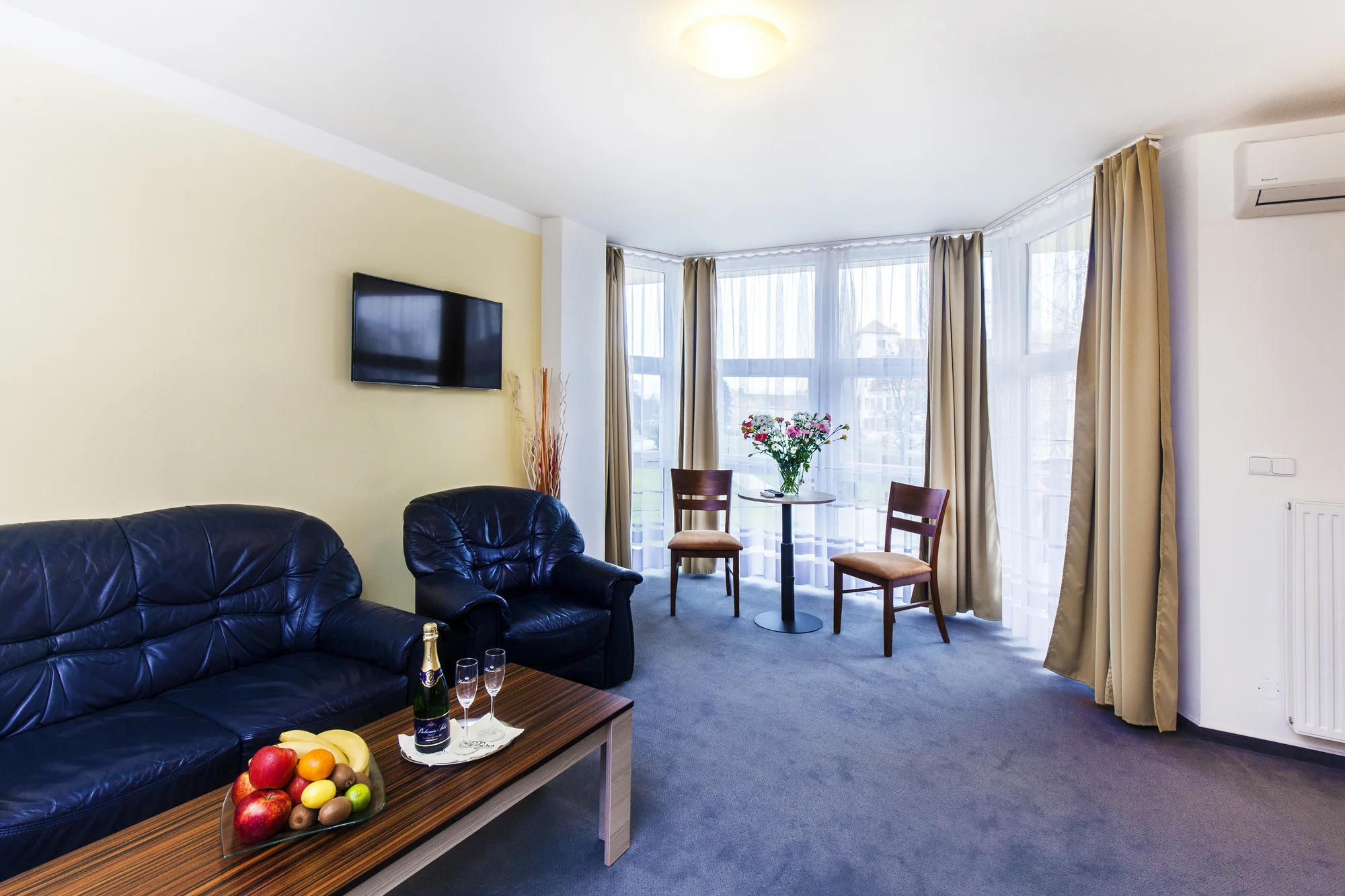 Pobyt na jihu Moravy: hotel s výhledem na zámek Bučovice, snídaně i vstup do wellness