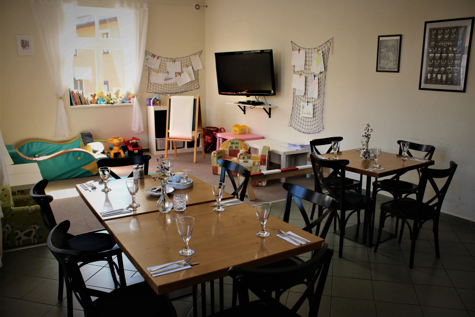 Dovolená v Posázaví: rodinný penzion se snídaní, výhled na hrad Ledeč