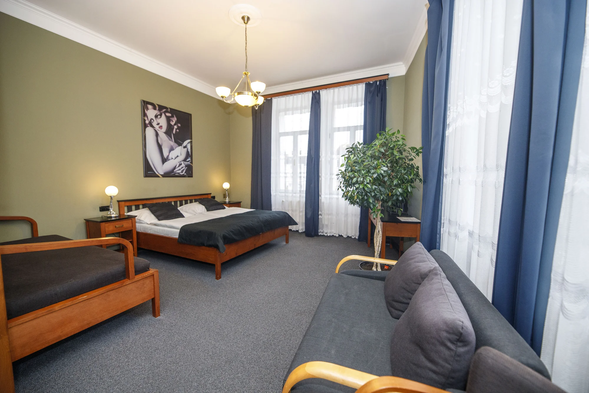 Pobyt v hotelu ve stylu art deco s polopenzí i vstupem na zámek či do bazénu