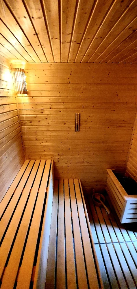 2 hodiny privátního wellness se saunou a vířivkou pro 2 osoby