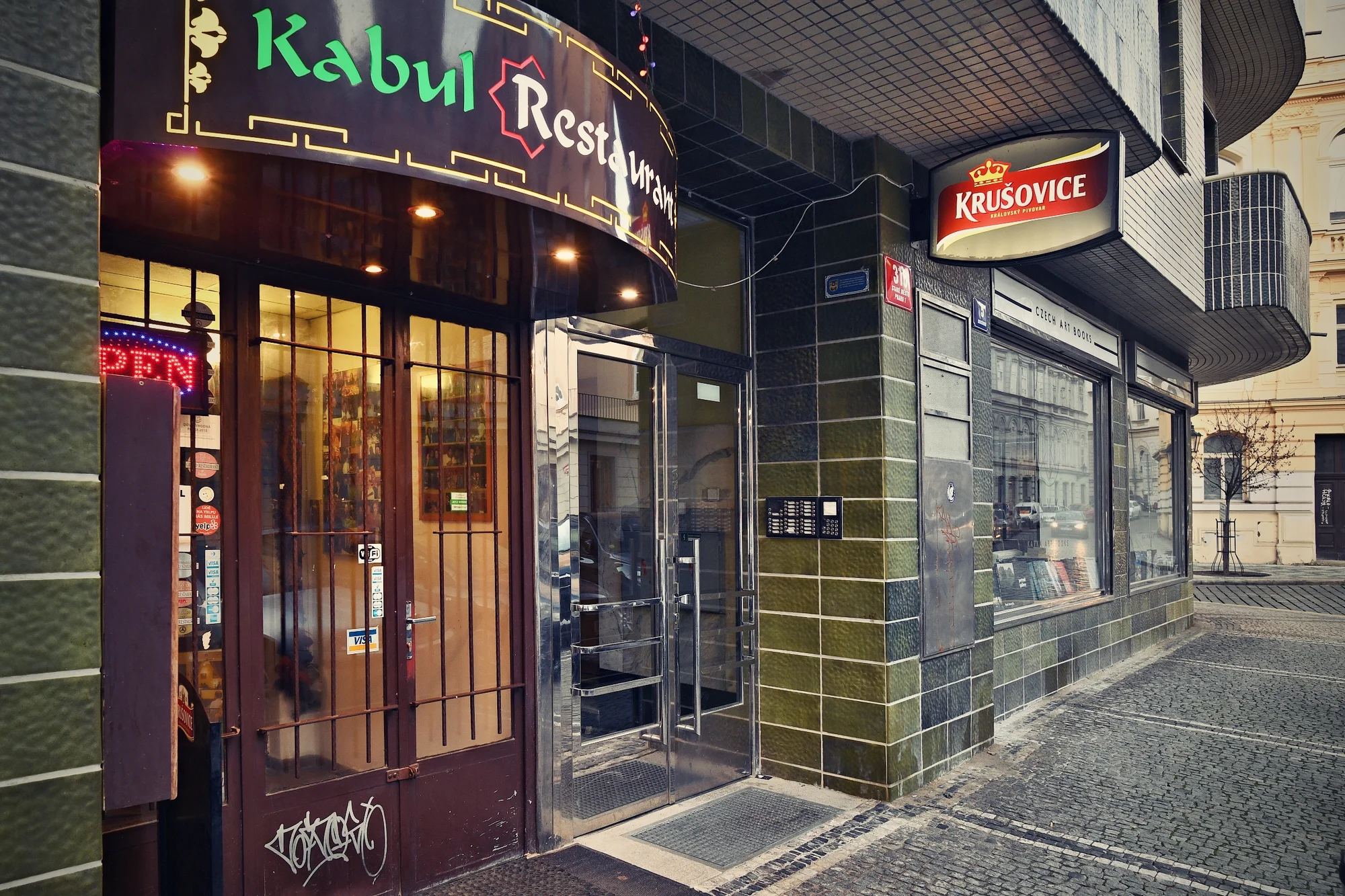 750–2000 Kč na cokoli v afghánském restaurantu Kabul: jehněčí, losos i další lahůdky