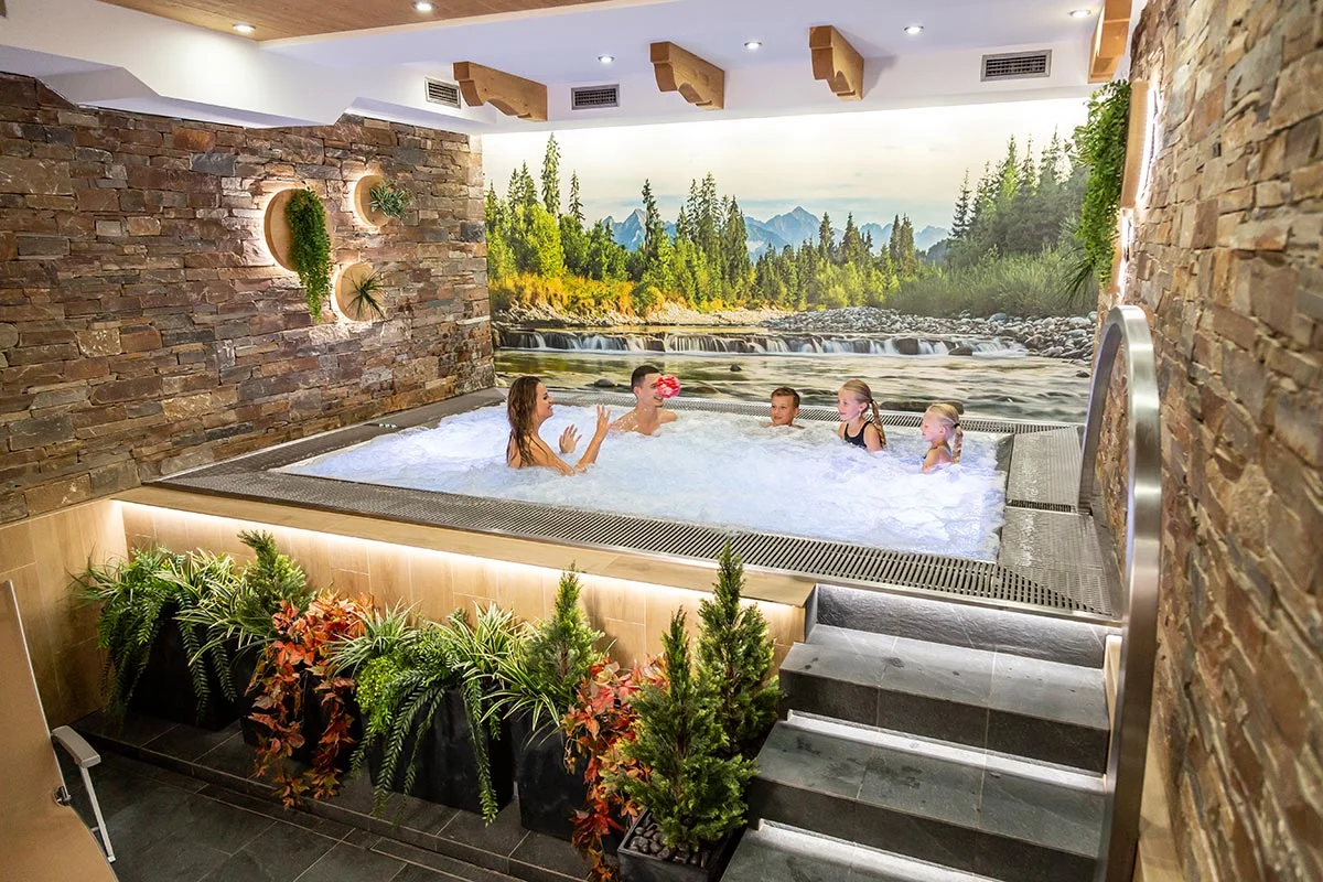 Dovolená pro páry i rodiny v srdci Ždiaru se snídaní a wellness