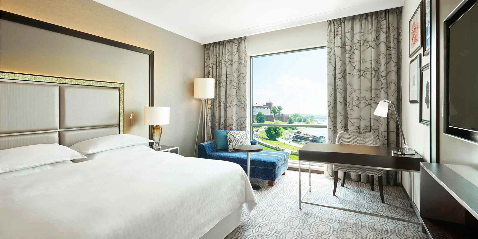 Pobyt v nádherném 5* hotelu Sheraton Grand Krakow: snídaně, wellness i celodenní občerstvení v Club Lounge