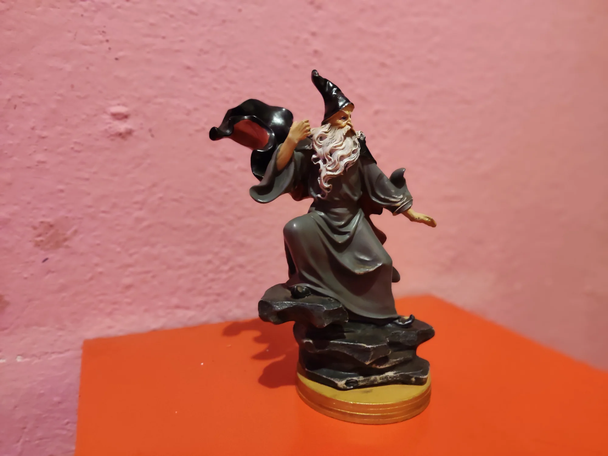 Únikovka Paralelní vesmír až pro 6 hráčů: napínavá hra s limitem 66 minut