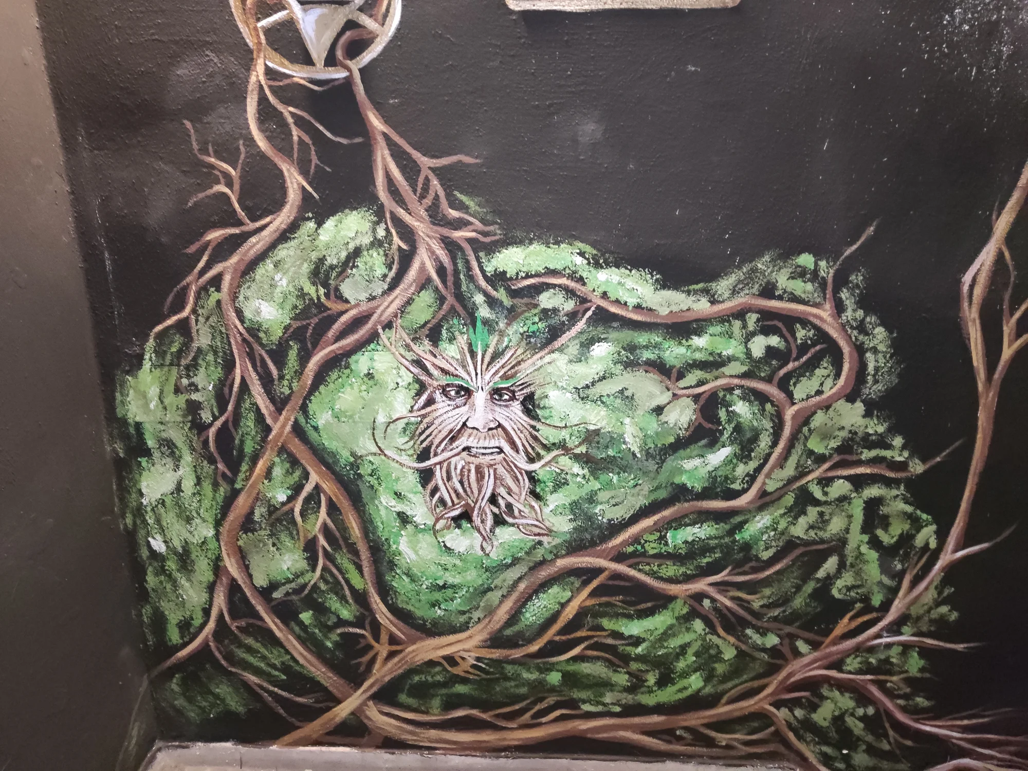 Únikovka Paralelní vesmír až pro 6 hráčů: napínavá hra s limitem 66 minut