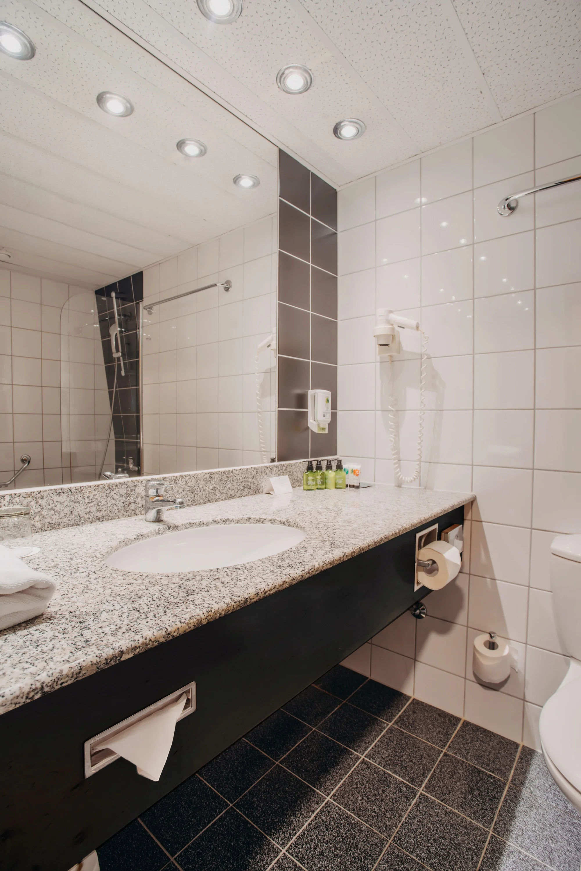 Luxusní pobyt ve 4* hotelu na Vinohradech: snídaně, fitness i možnost wellness