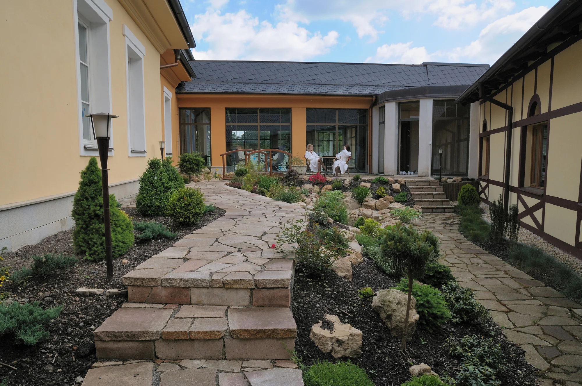 Lázeňský pobyt v Klášterci nad Ohří: snídaně či polopenze, vstup do bazénu s vířivkou a solné jeskyně