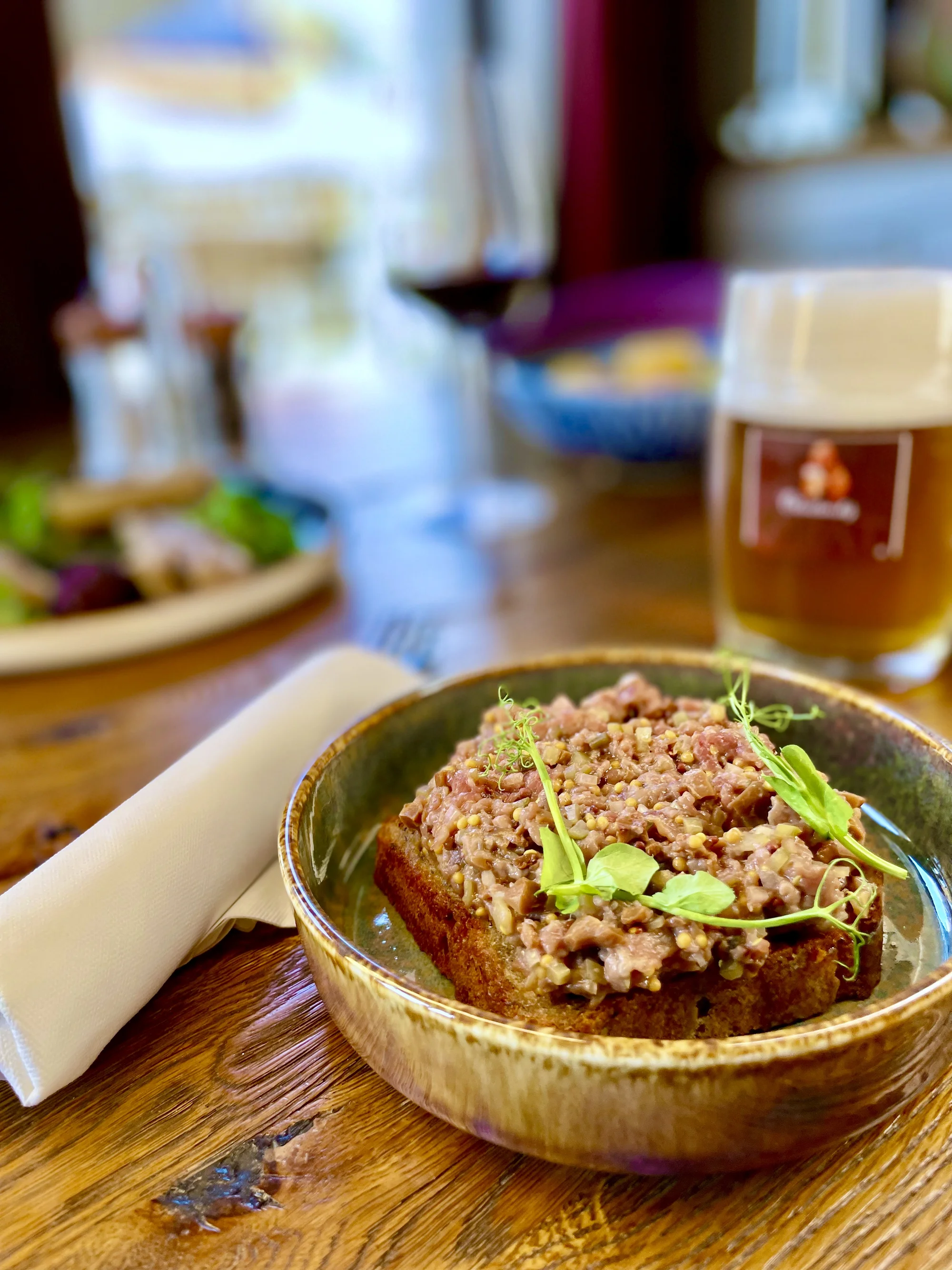 Otevřený voucher na jídlo i nápoje v hodnotě 250 PLN ve steakhousu a privátní vířivka v polské Kudowě Zdróji