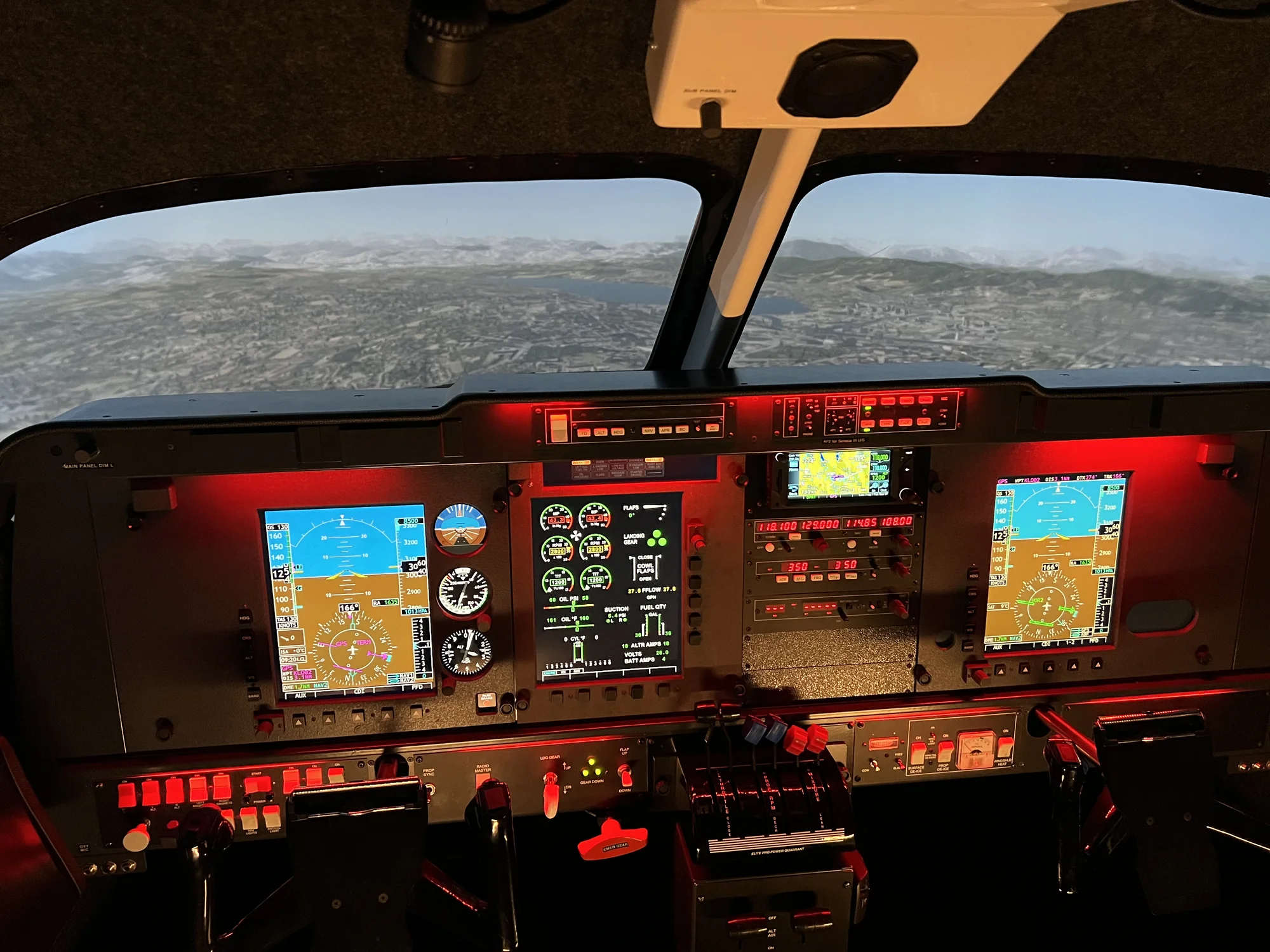 Let na simulátoru dvoumotorového letadla: 30 nebo 60 minut simulace