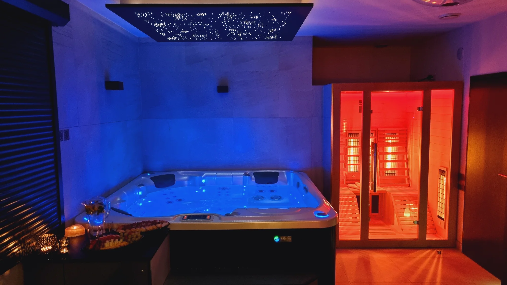 Privátní wellness pro 2 nebo 4 osoby: vířivka, sauna, sekt, ovoce i drinky