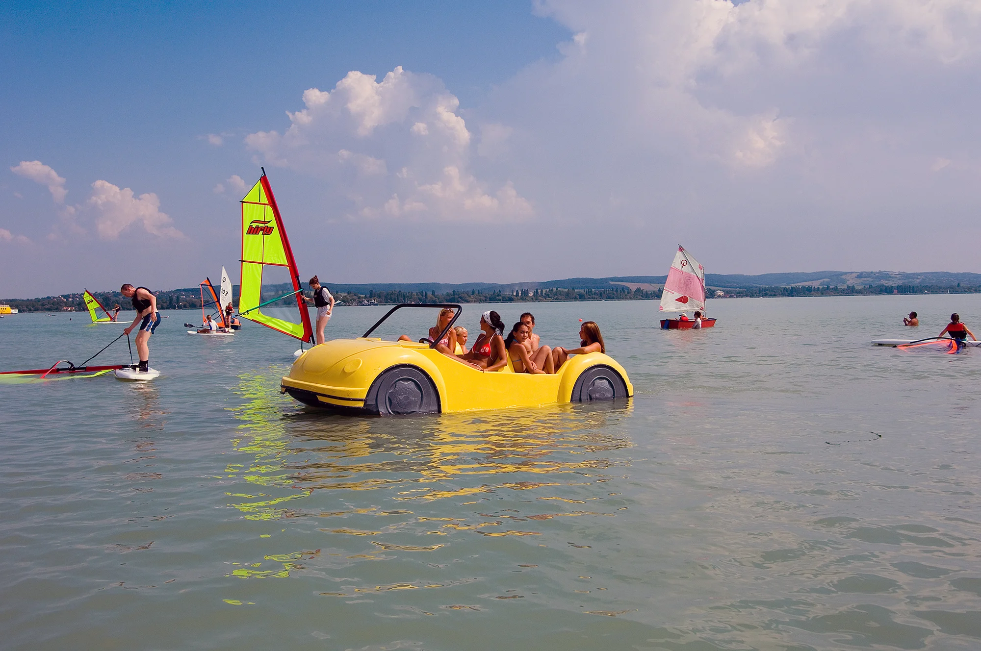 Dovolená u Balatonu: 4* hotel přímo u pláže, tobogán, bazény i wellness a polopenze