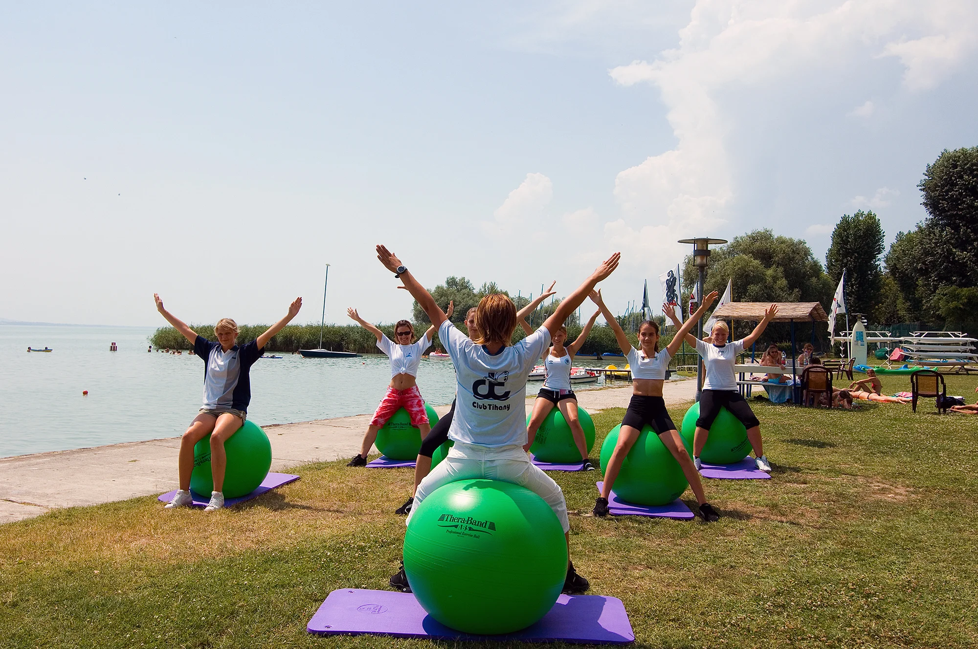 Dovolená u Balatonu: 4* hotel přímo u pláže, tobogán, bazény i wellness a polopenze