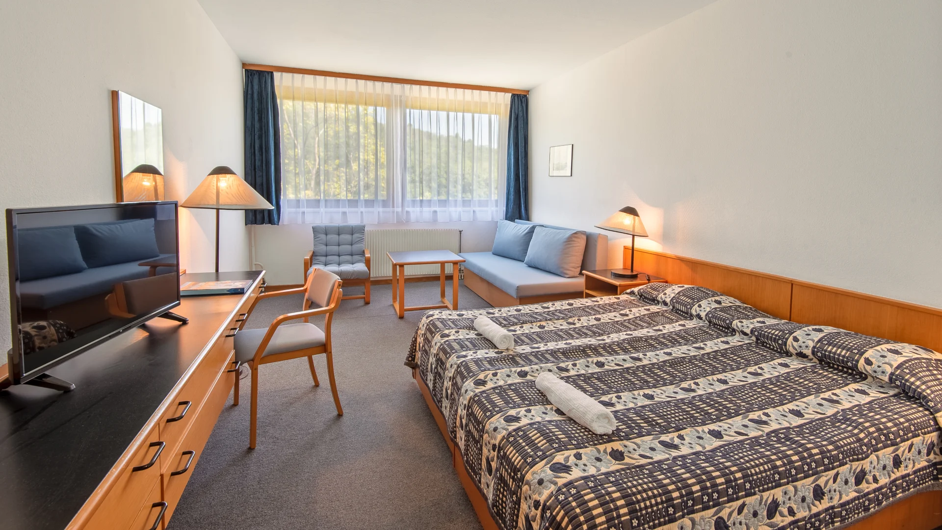 Dovolená u Balatonu: 4* hotel přímo u pláže, tobogán, bazény i wellness a polopenze