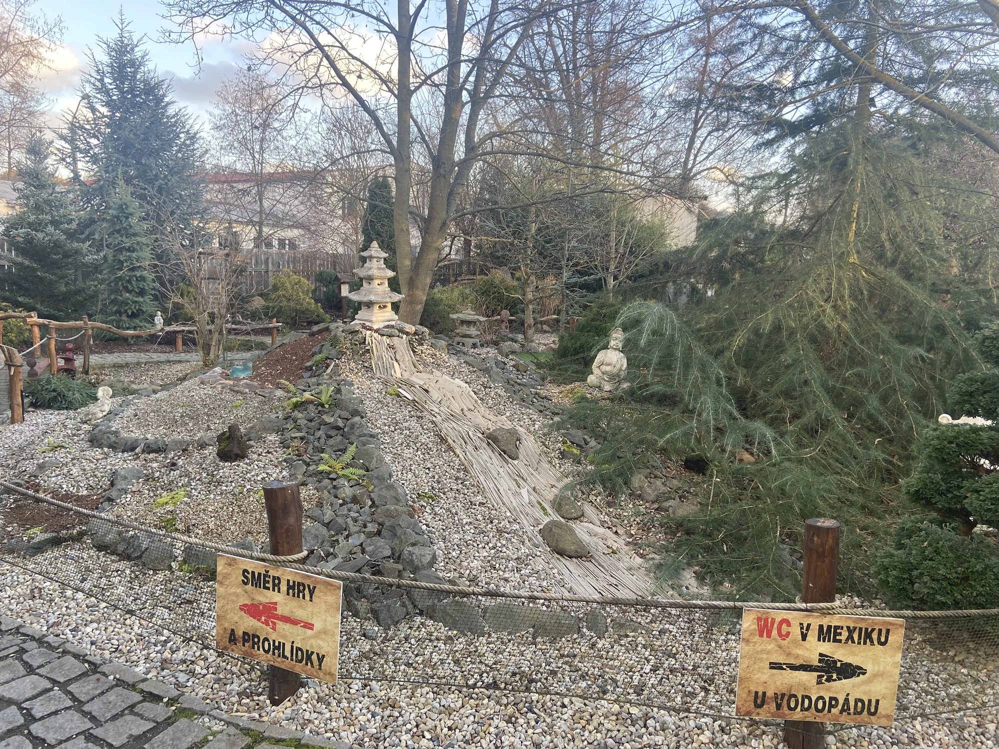 Zoo Plasy: krmení mývalů, surikat i šelem či možnost stát se na pár hodin ošetřovatelem