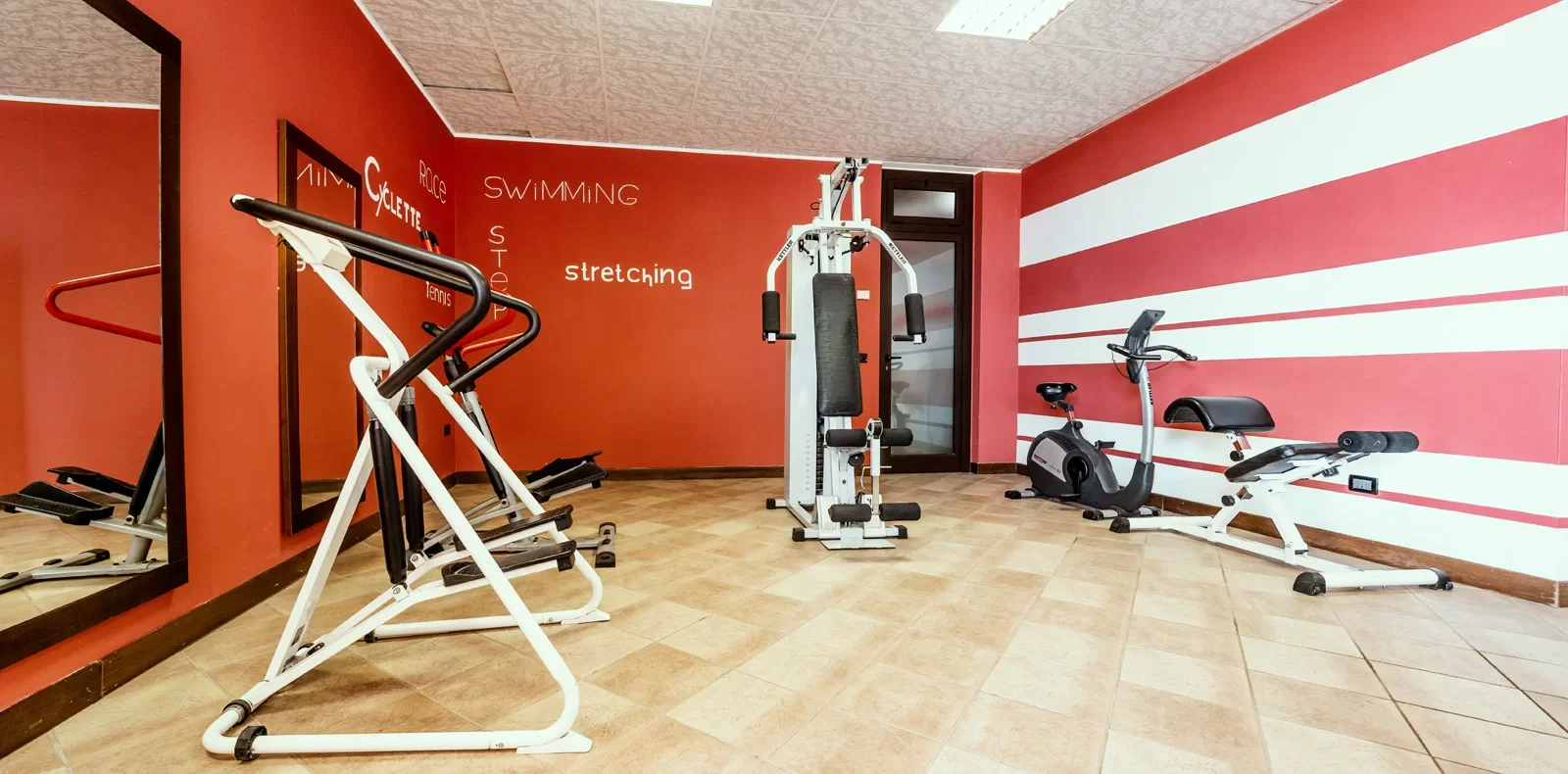 Dovolená u Lago di Garda: hotel v Tignale, polopenze, wellness a degustace vín ve vinařství