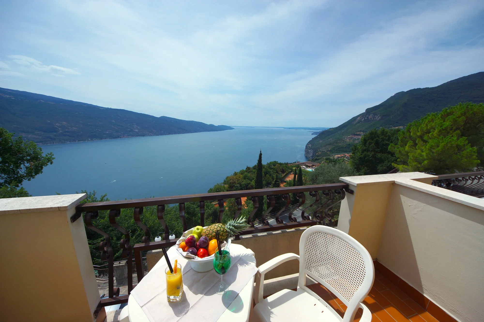 Dovolená u Lago di Garda: hotel v Tignale, polopenze, wellness a degustace vín ve vinařství