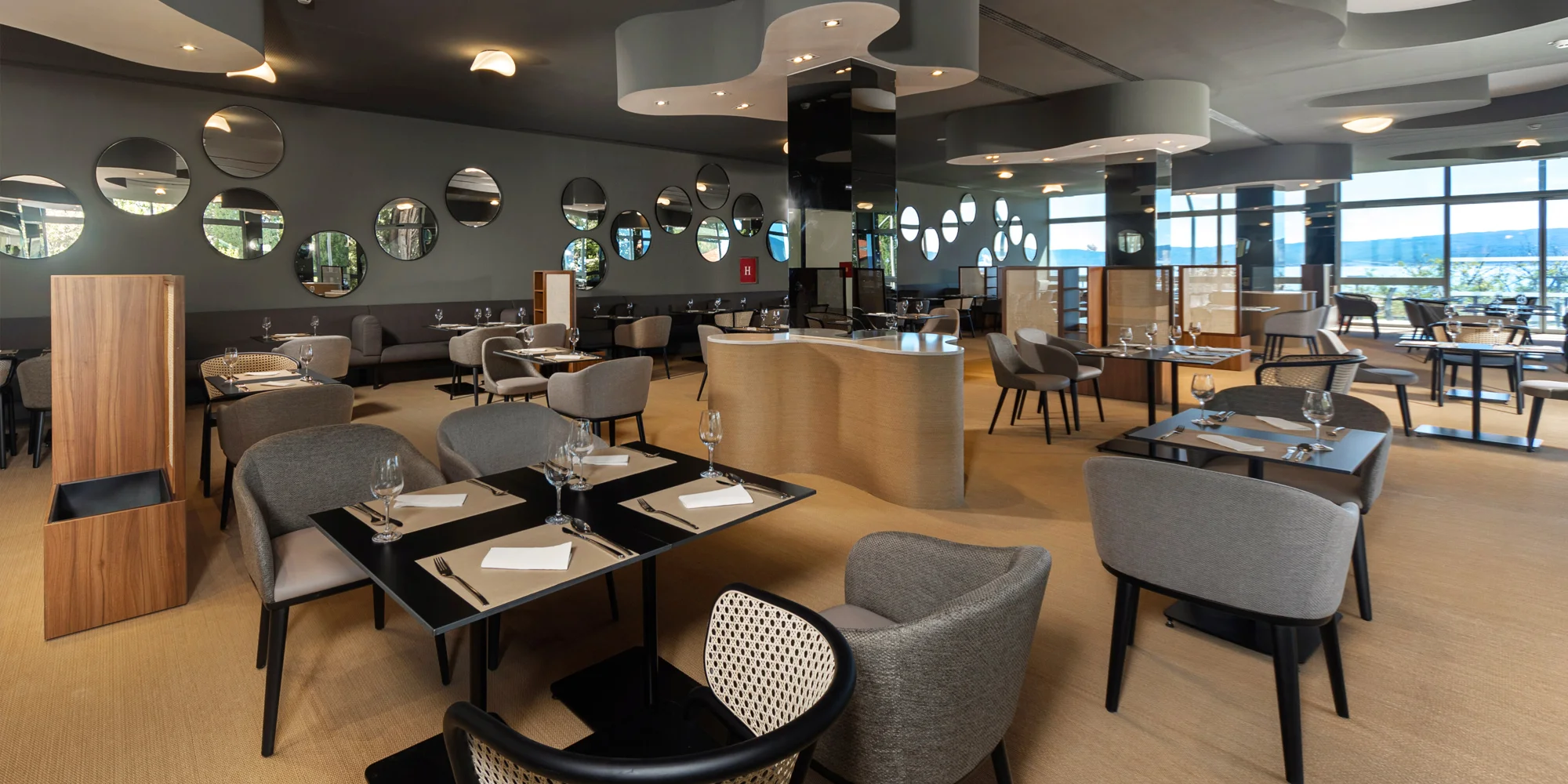 Chorvatsko: 4* hotel u pláže se snídaní nebo polopenzí a wellness, 2 děti zdarma