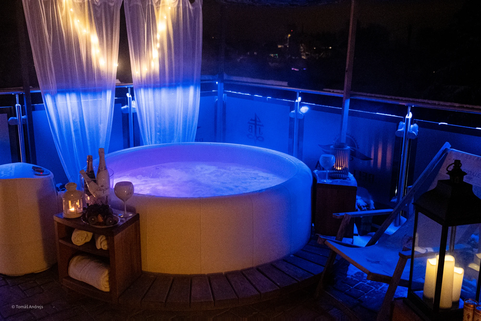 Relaxace s výhledem: 2 hodiny v privátním wellness na střeše hotelu pro 2 osoby