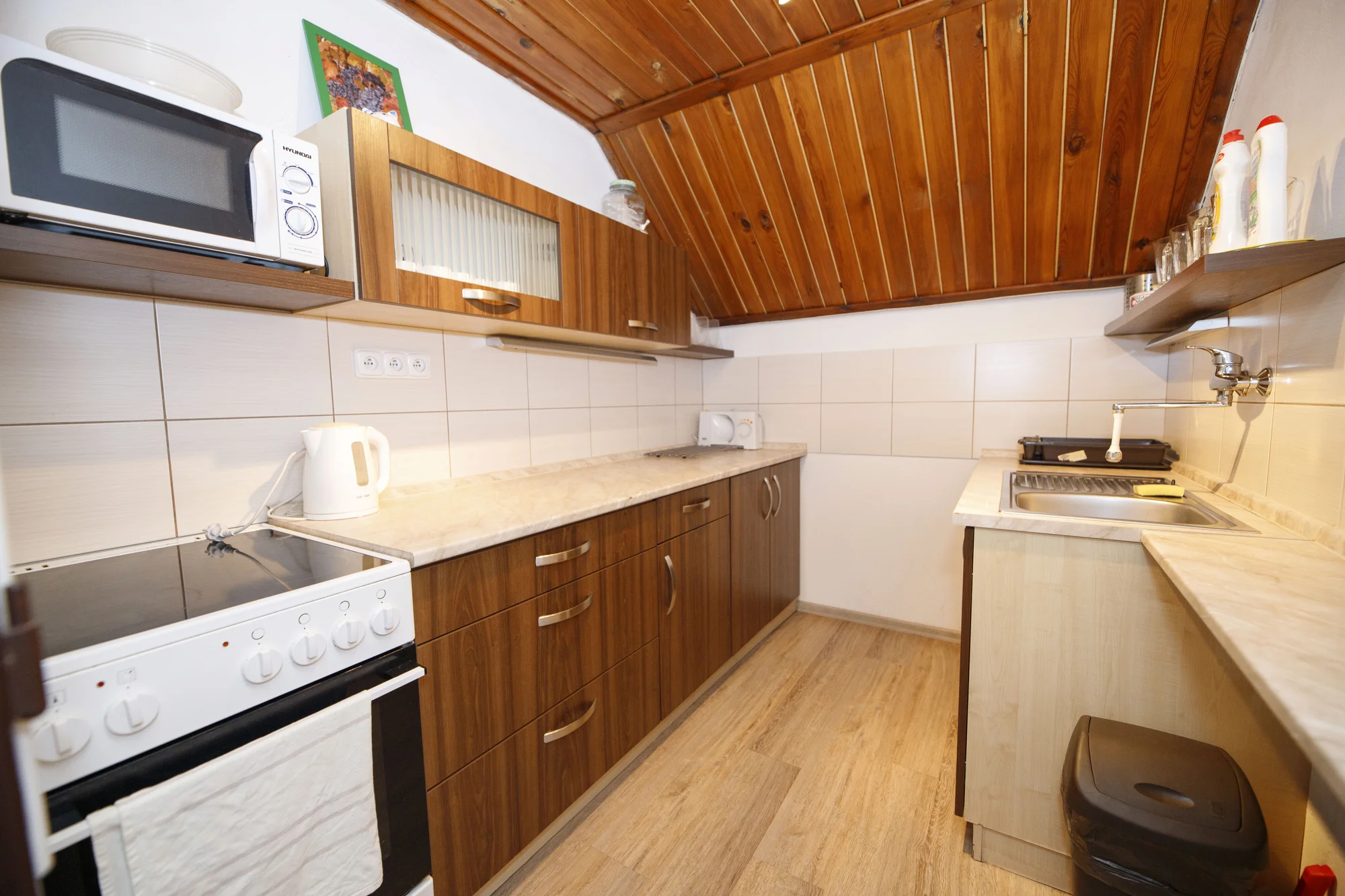 Pobyt v penzionu rodinného vinařství pro páry i skupiny vč. vína nebo degustace