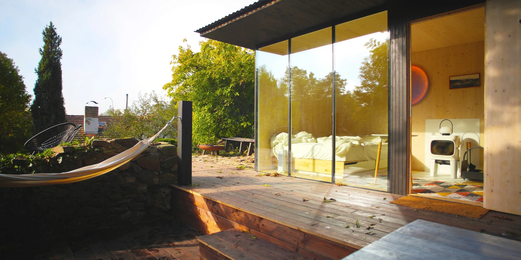 Glamping pro dva ve středních Čechách: romantika, soukromí i sauna