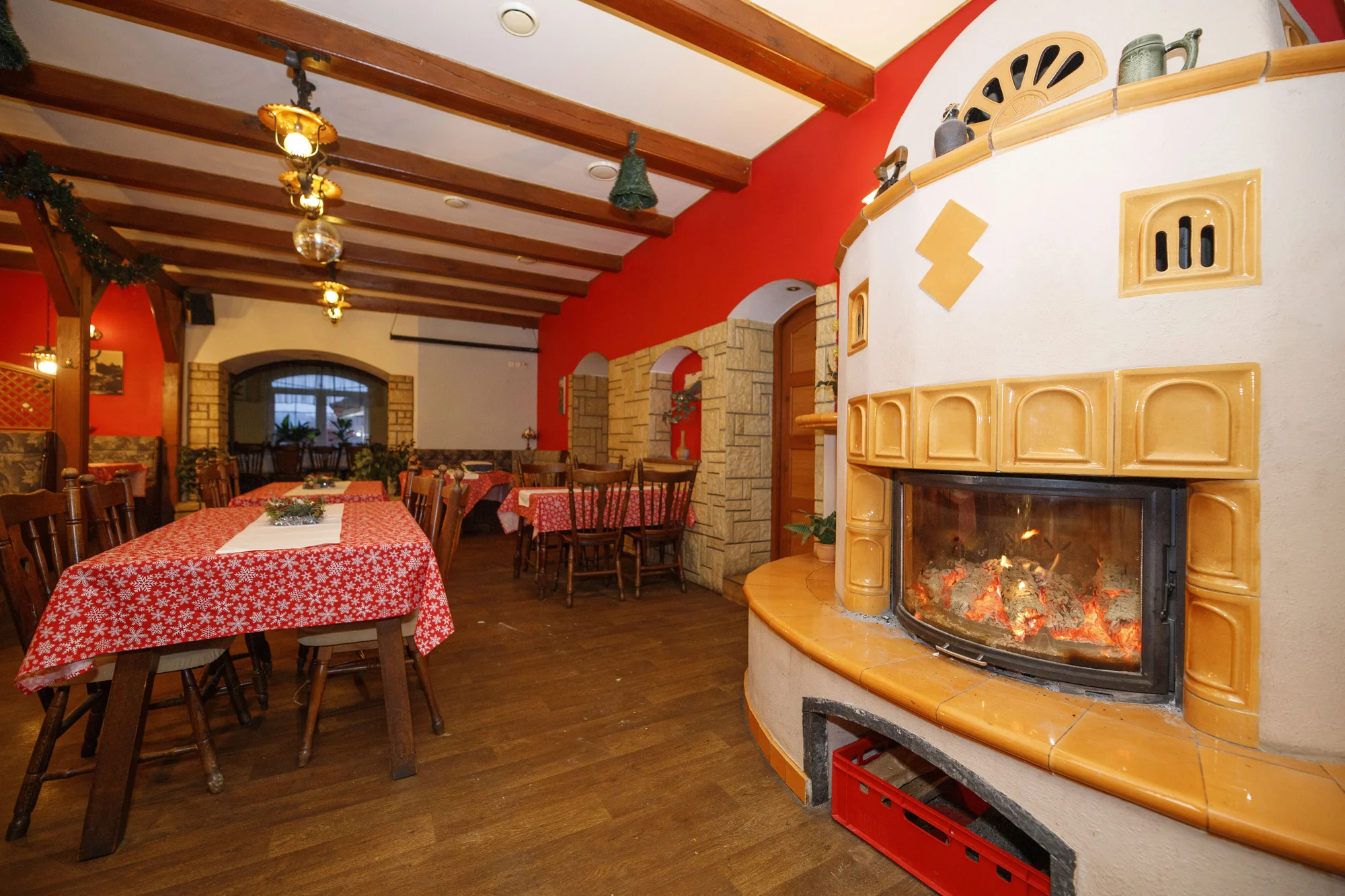 Zábava i bezva bašta: bowling až pro 8 osob, mini řízečky, žebra či pizza