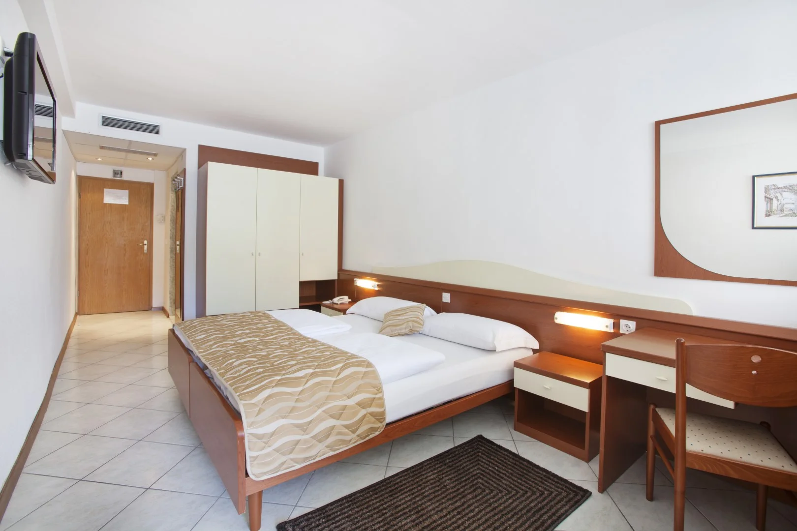 Dovolená v Rabacu na Istrii: 4* hotel u pláže, polopenze či all inclusive, bazénový komplex
