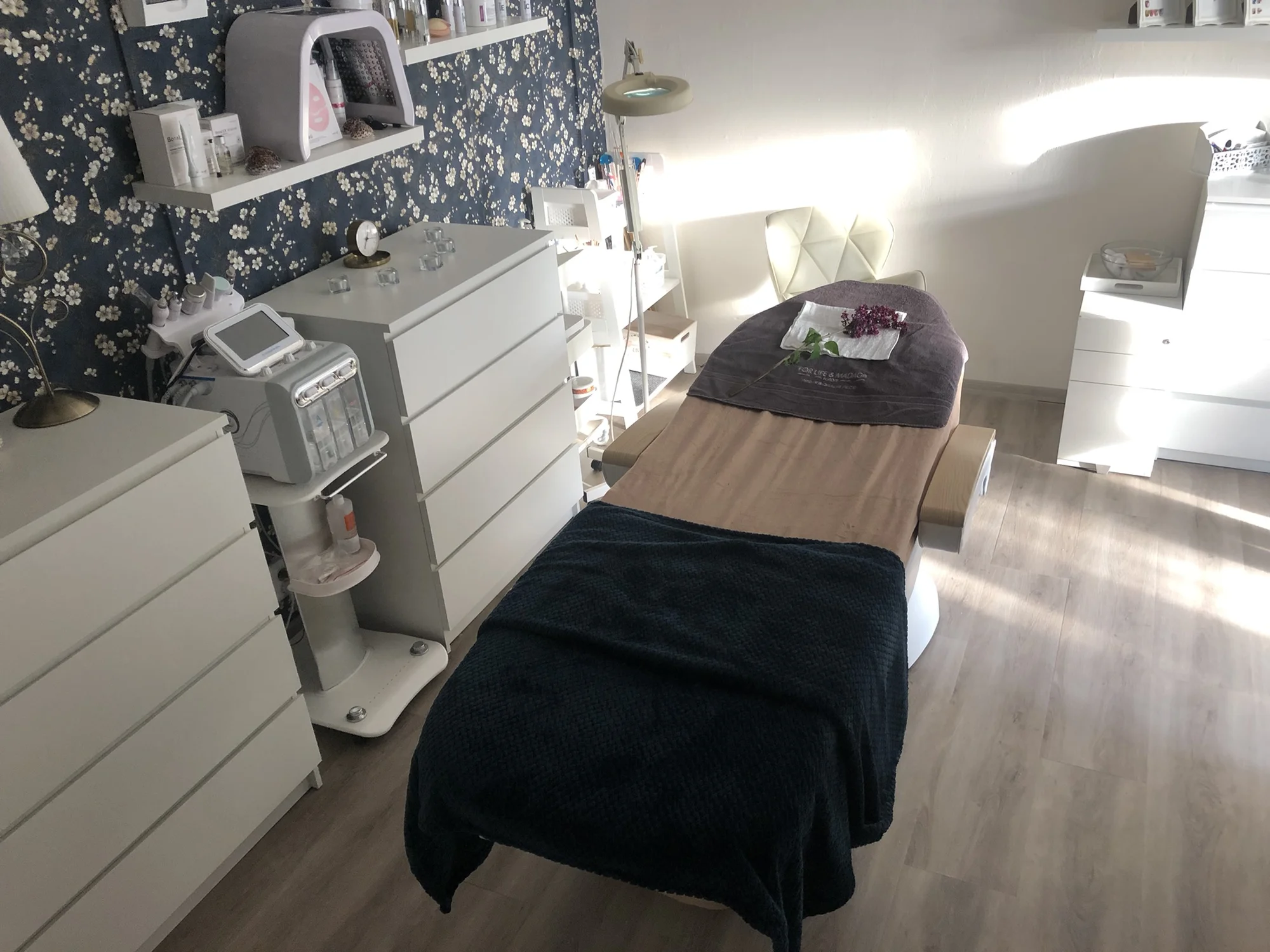 Kosmetická péče podle výběru: hydratační i anti age ošetření