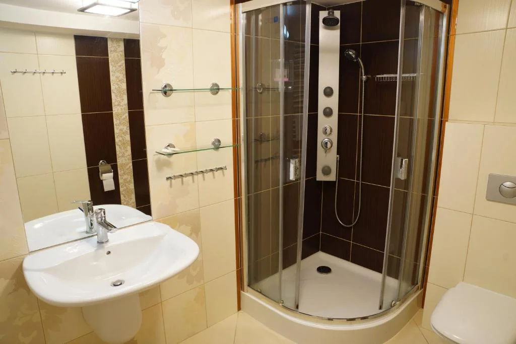 Dovolená v polských Beskydech: hotel v horách, snídaně či polopenze a sauna s vířivkou