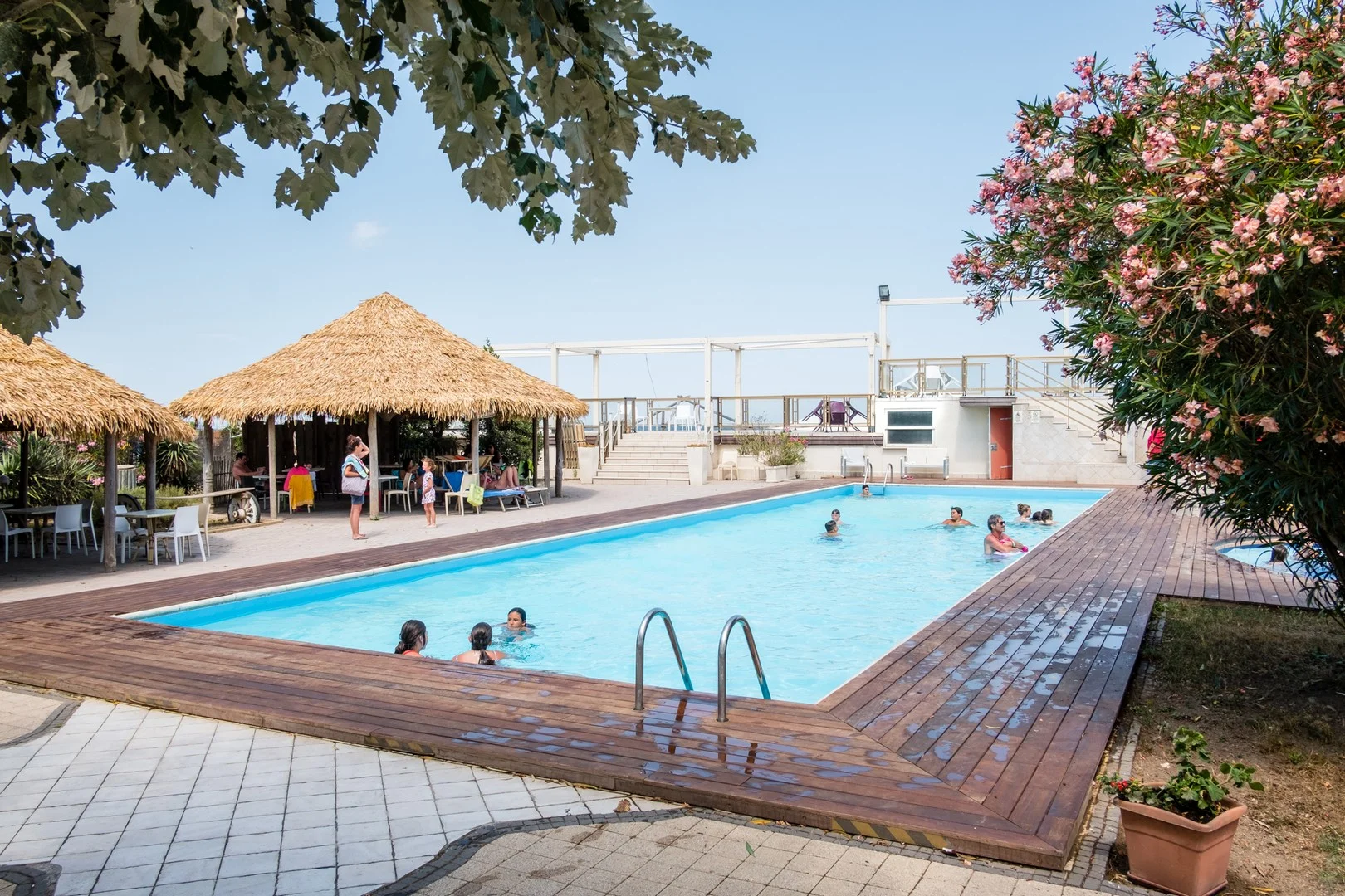 Léto v italské Ravenně: hotel u moře, all inclusive, neomezené nápoje, venkovní bazén a zábava