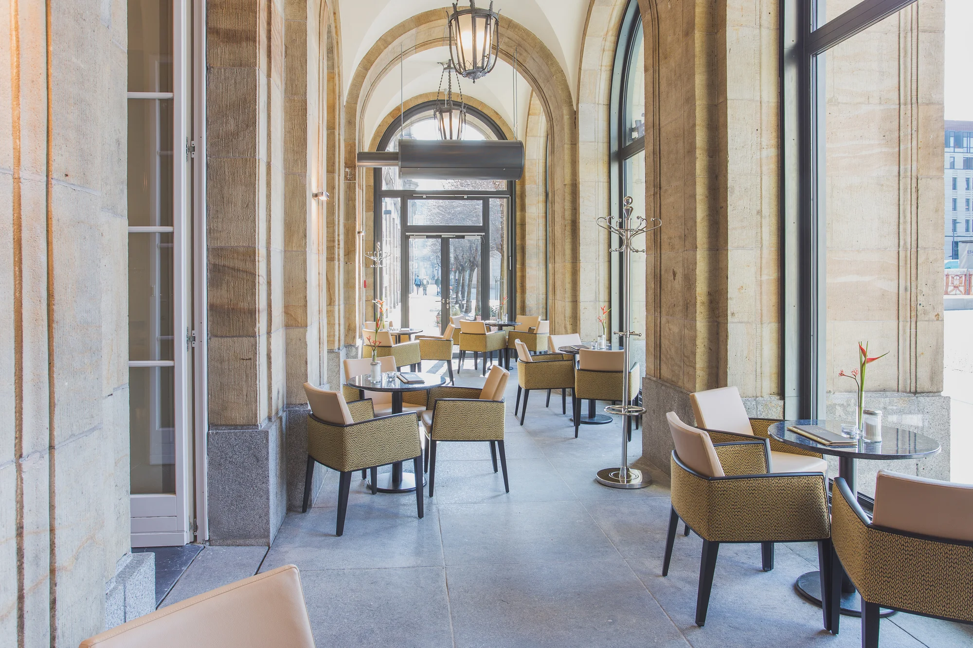 Komfortní hotel v samém centru historických Drážďan se snídaní pro 2 osoby