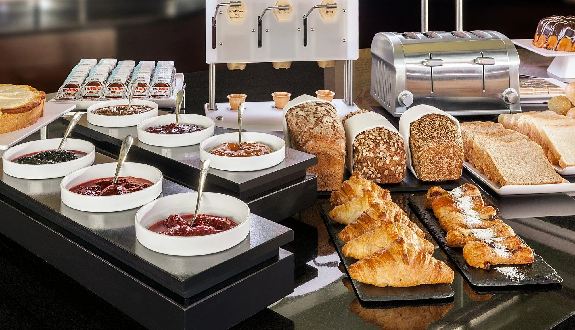 Pěkný 4* hotel přímo v centru Budapešti: snídaně a neomezený vstup do sauny
