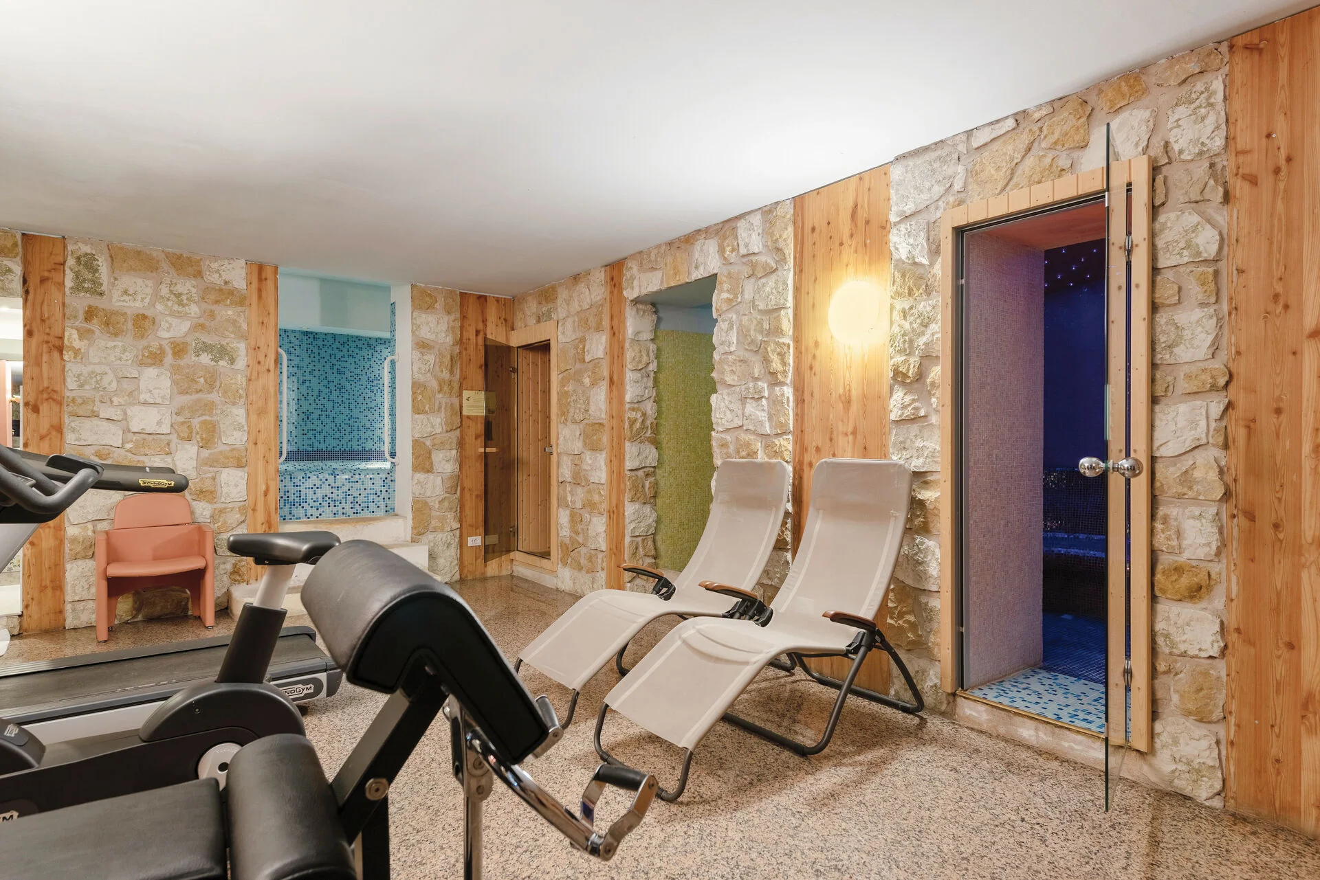 Pobyt v provincii Verona: polopenze, wellness a Lago di Garda 2 min. od hotelu