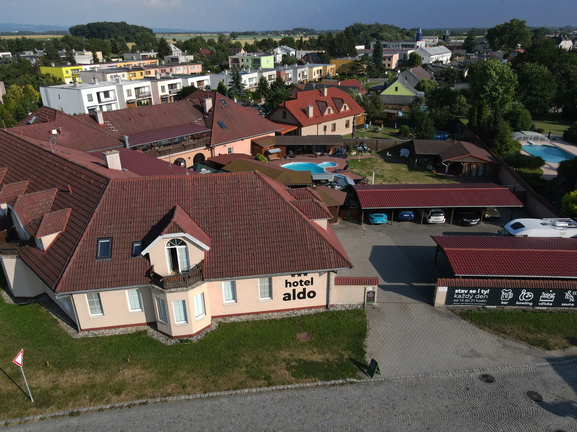 Pobyt v Uničově se snídaní či polopenzí, bazénem, neomezeným wellness i bowlingem