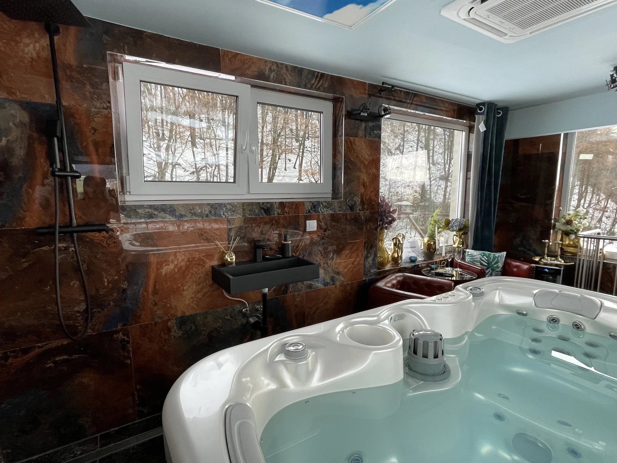 Romantický wellness v 7. nebi Rožnovského pivovaru vč. občerstvení i oběda či večeře